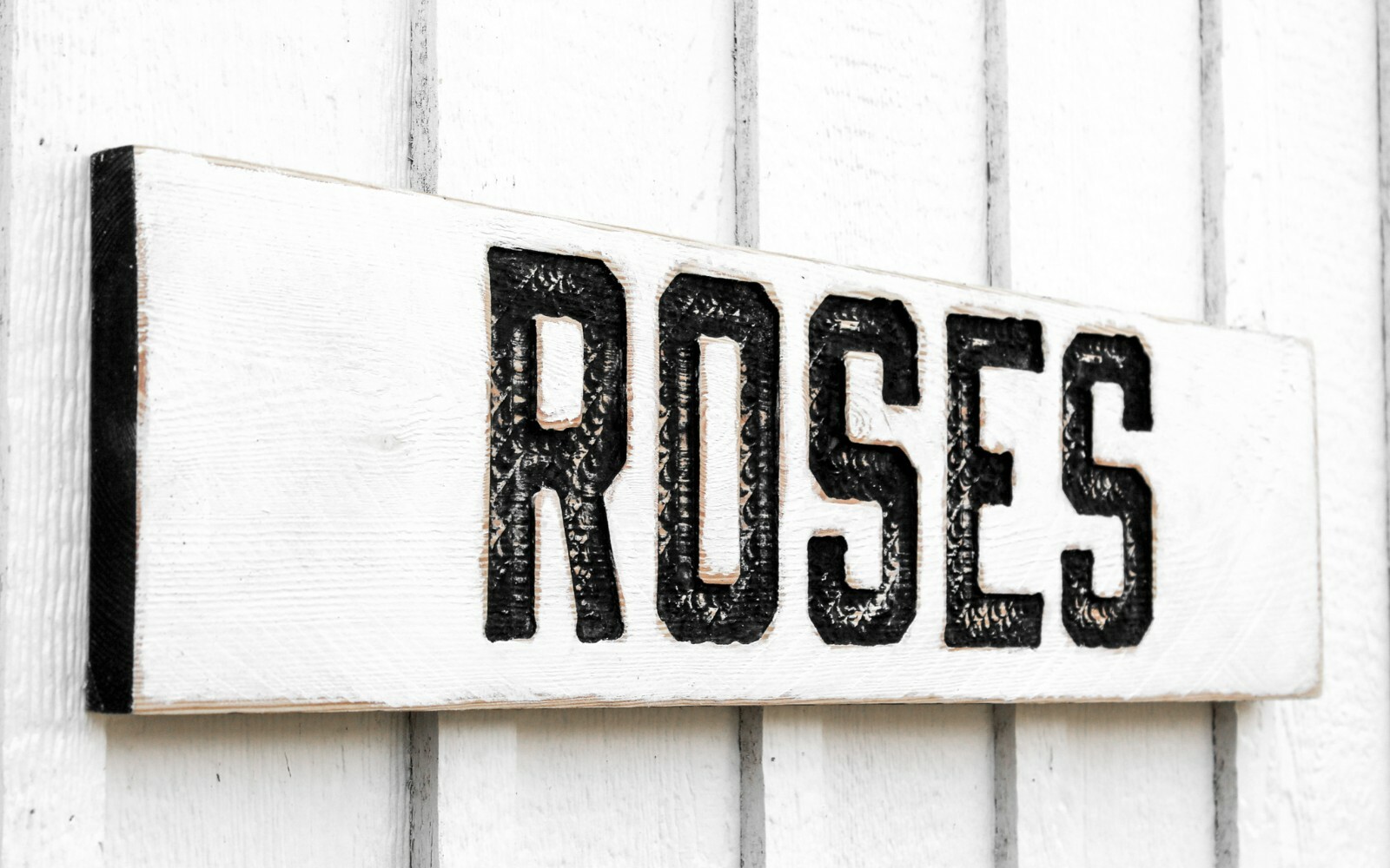 Horizontal Roses Sign – Carved in a Solid Wood Board Flower Market Garden