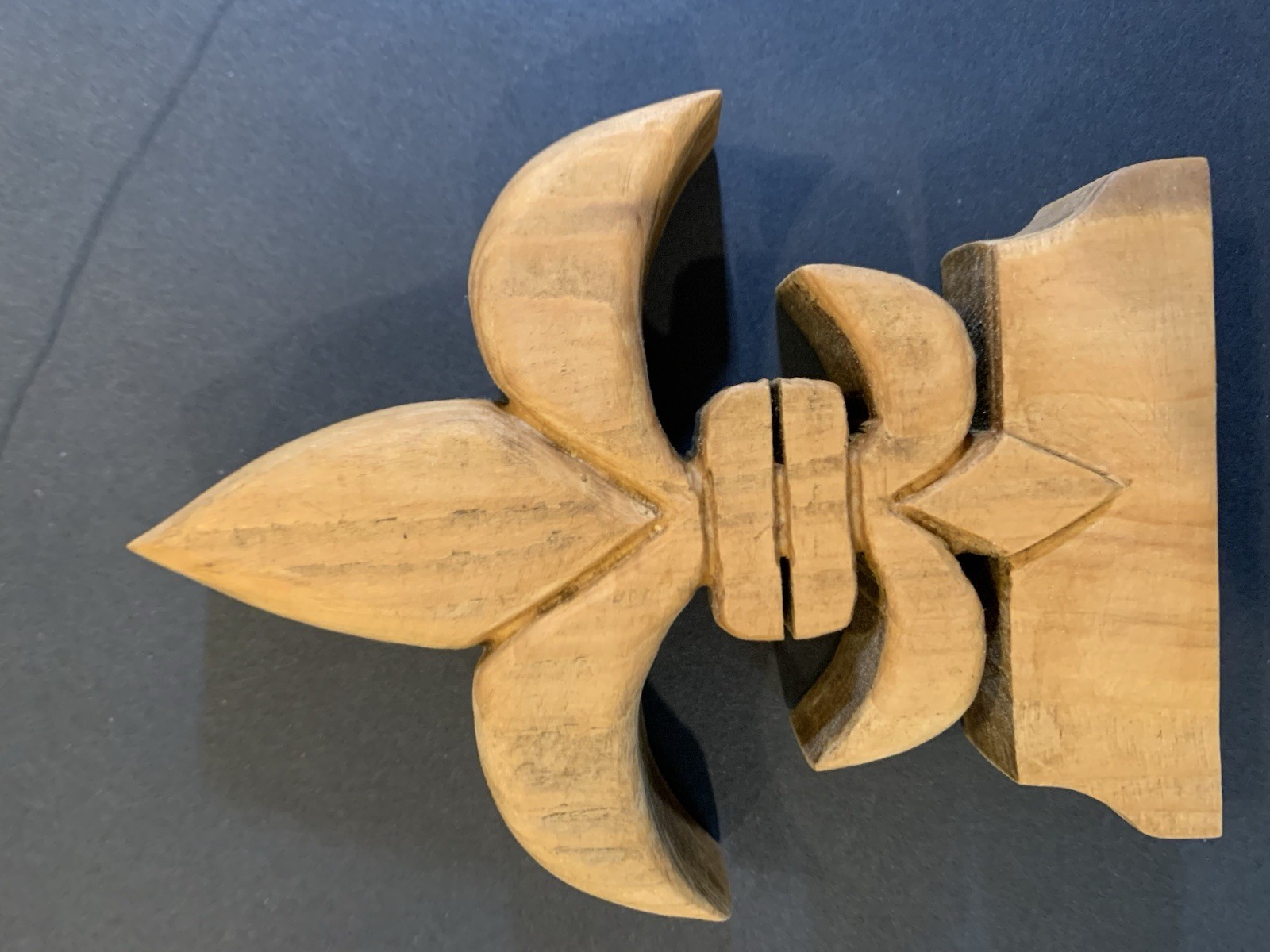 NEW Hand Carved Fleur Di Lis home decor. 5” X 4”. Free Standing. Goes Anywhere