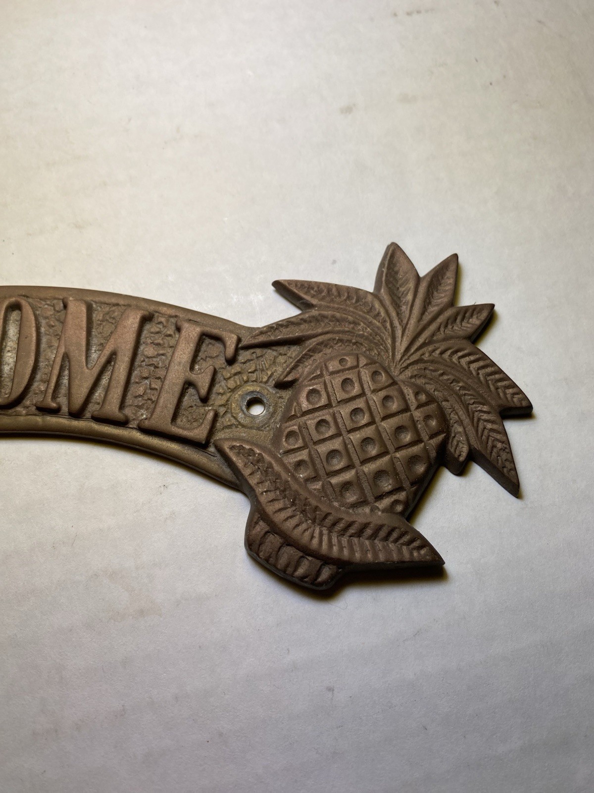 Brass Wall-Mounted Pineapple Welcome Sign 9″ India