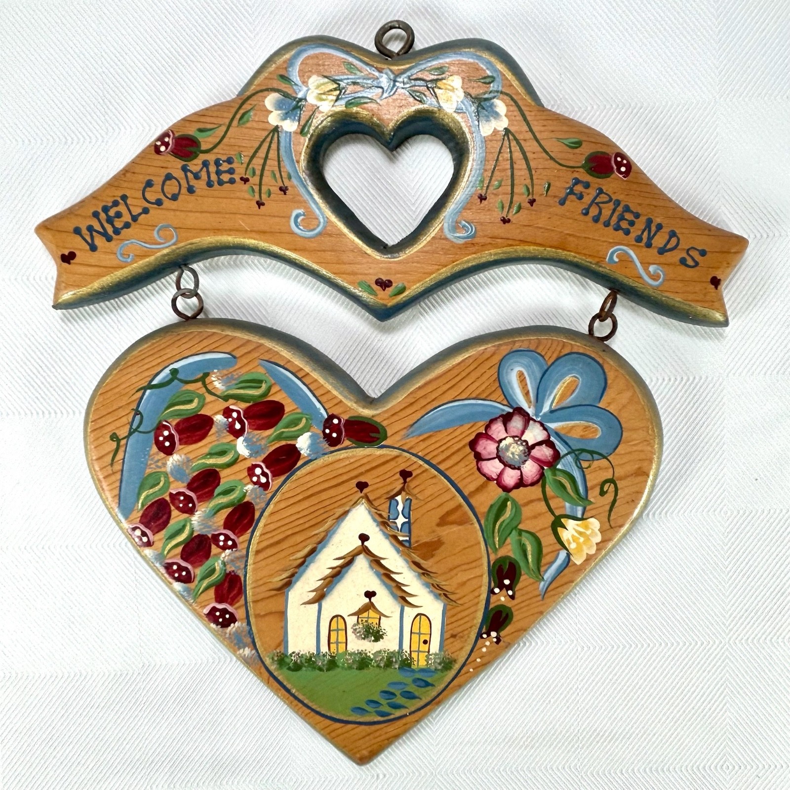 VTG Welcome Friends Heart Wooden Wall Decor Hand Painted CottageCore, Country