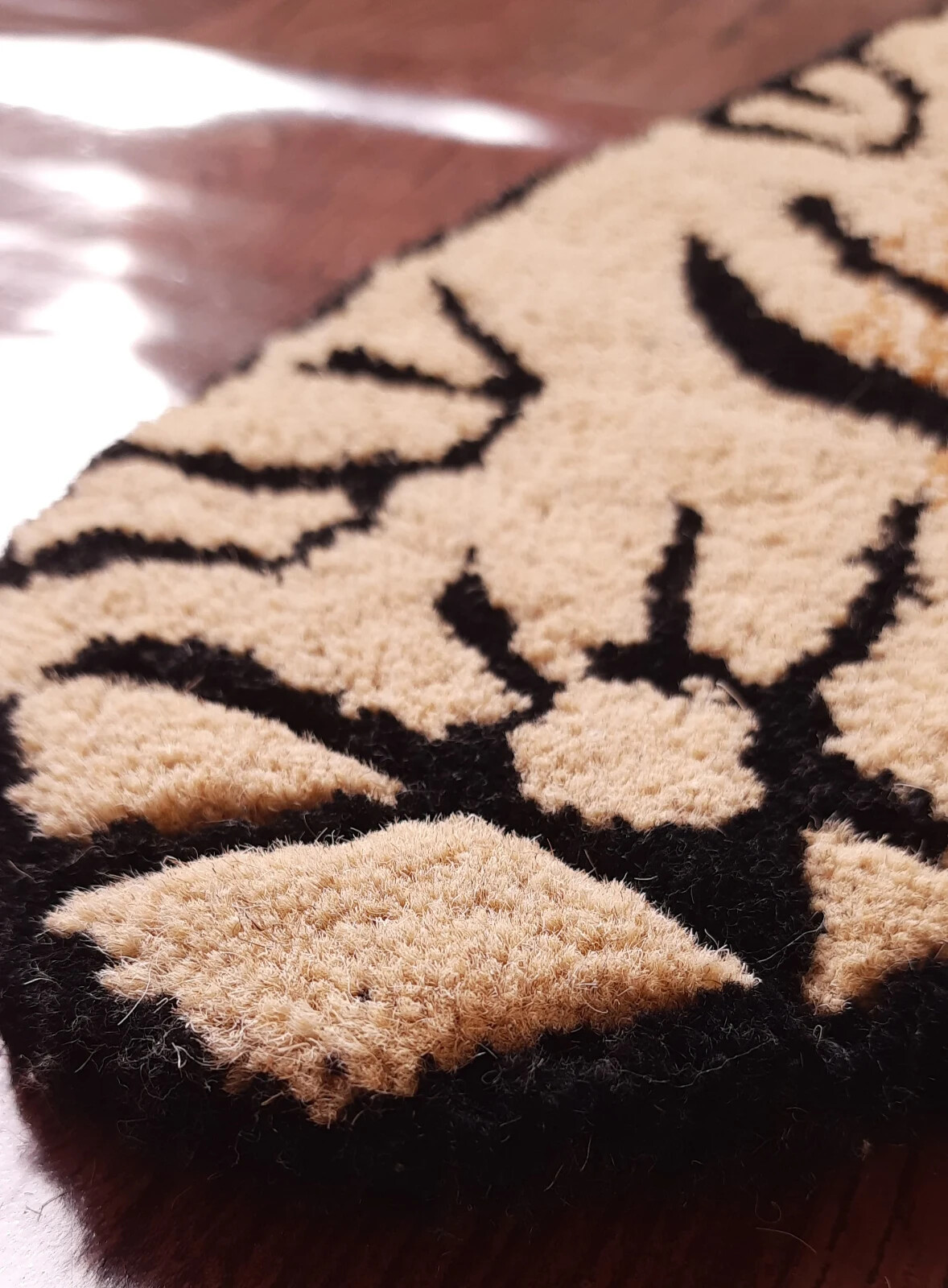 100% Woolen Hand Tufted Tibetan Tiger Rugs 2×3 Feet Handmade Carpet home decor