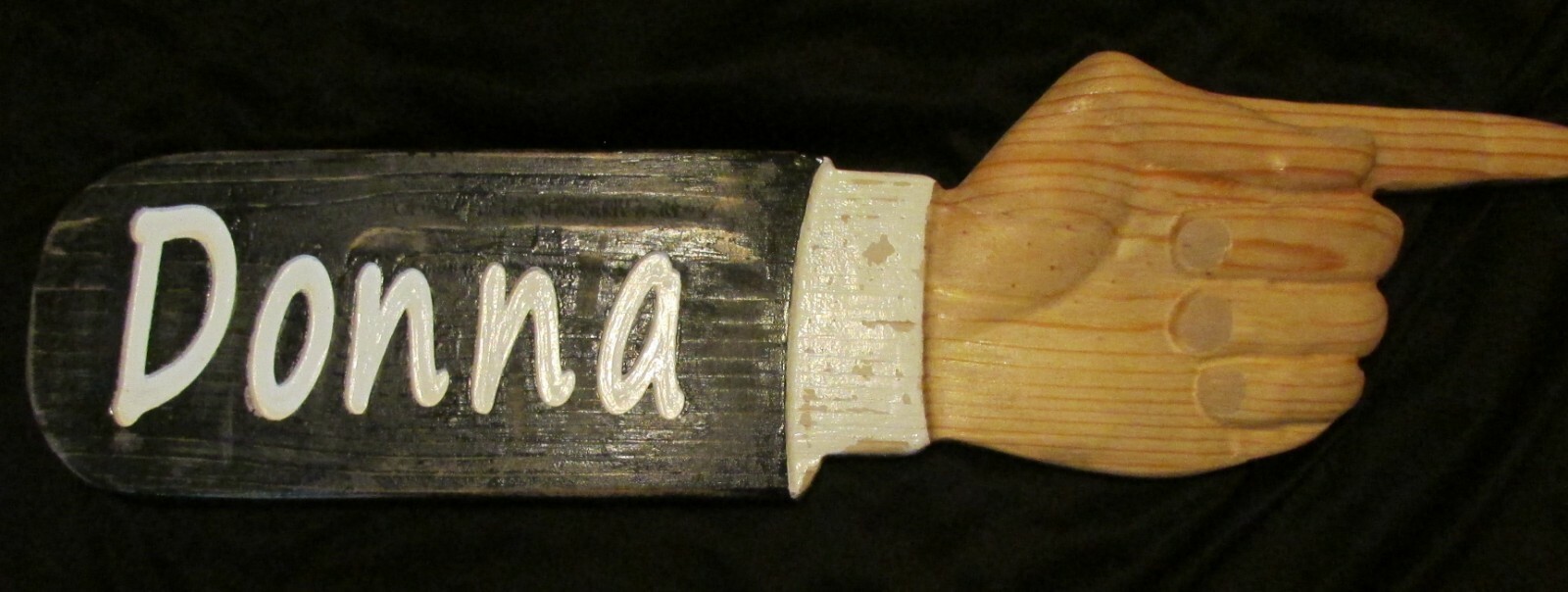 3D 23″ CARVED WOODEN SIGN POINTING FINGER CUSTOMIZED “:YOUR WORDS” PLAQUE