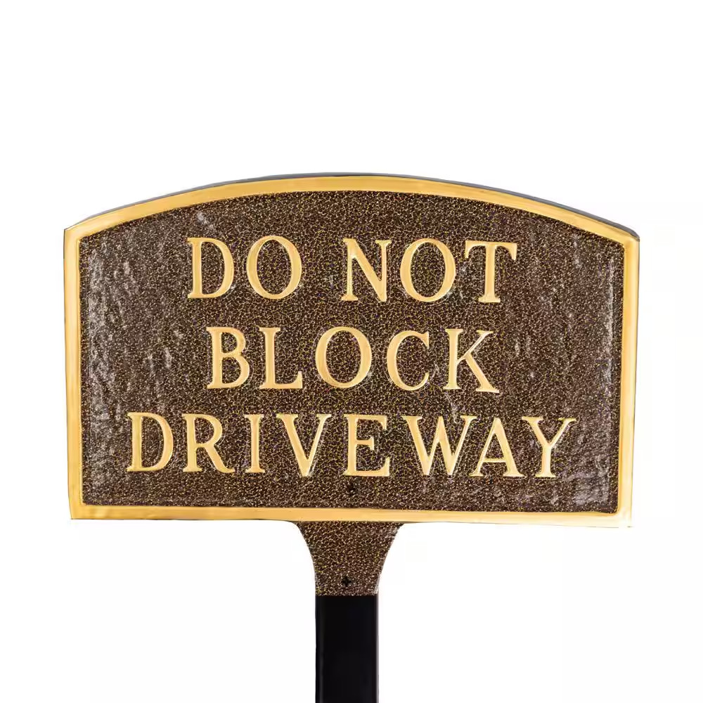 5.5 In. X 9 In. Small Arch Do Not Block Driveway Statement Plaque Sign with Lawn