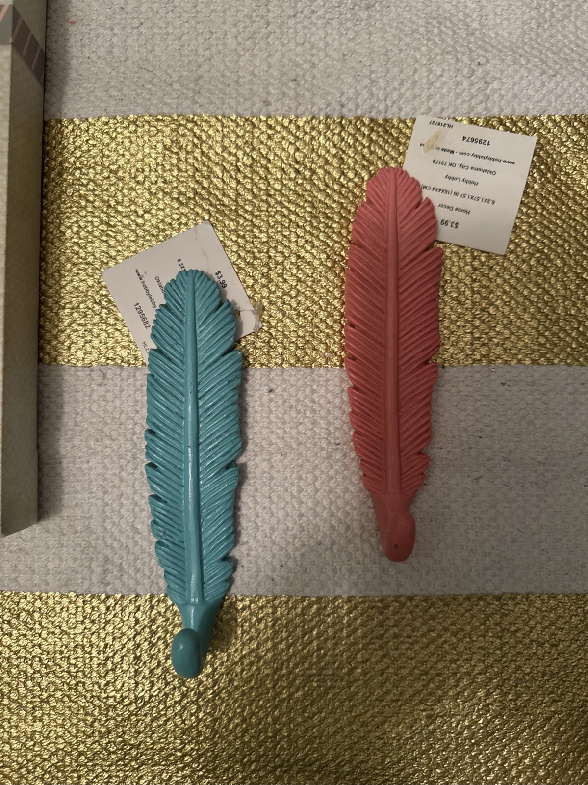 Arrow Feather Home Decor Set With Picture Frame Two Feather Wall Hooks