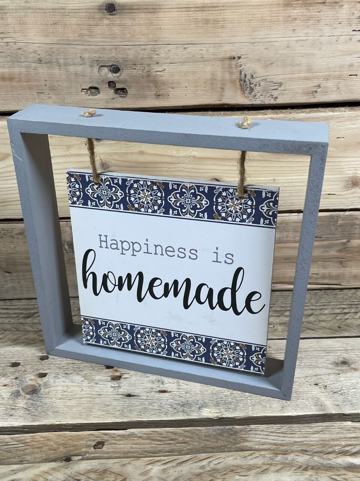 “Happiness Is Homeade” Farmhouse Wood Sign 8×8 Gray Rope Hanging Decor Plaque