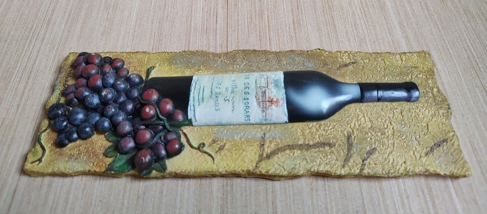 C Winterle Olson Wall Art Plaque 3D Vintage and Vine Decor Dining Bottle Tile