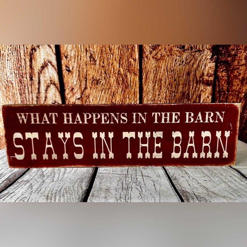 Open Road Brands Black & White Sign What happens in the barn stays in the barn