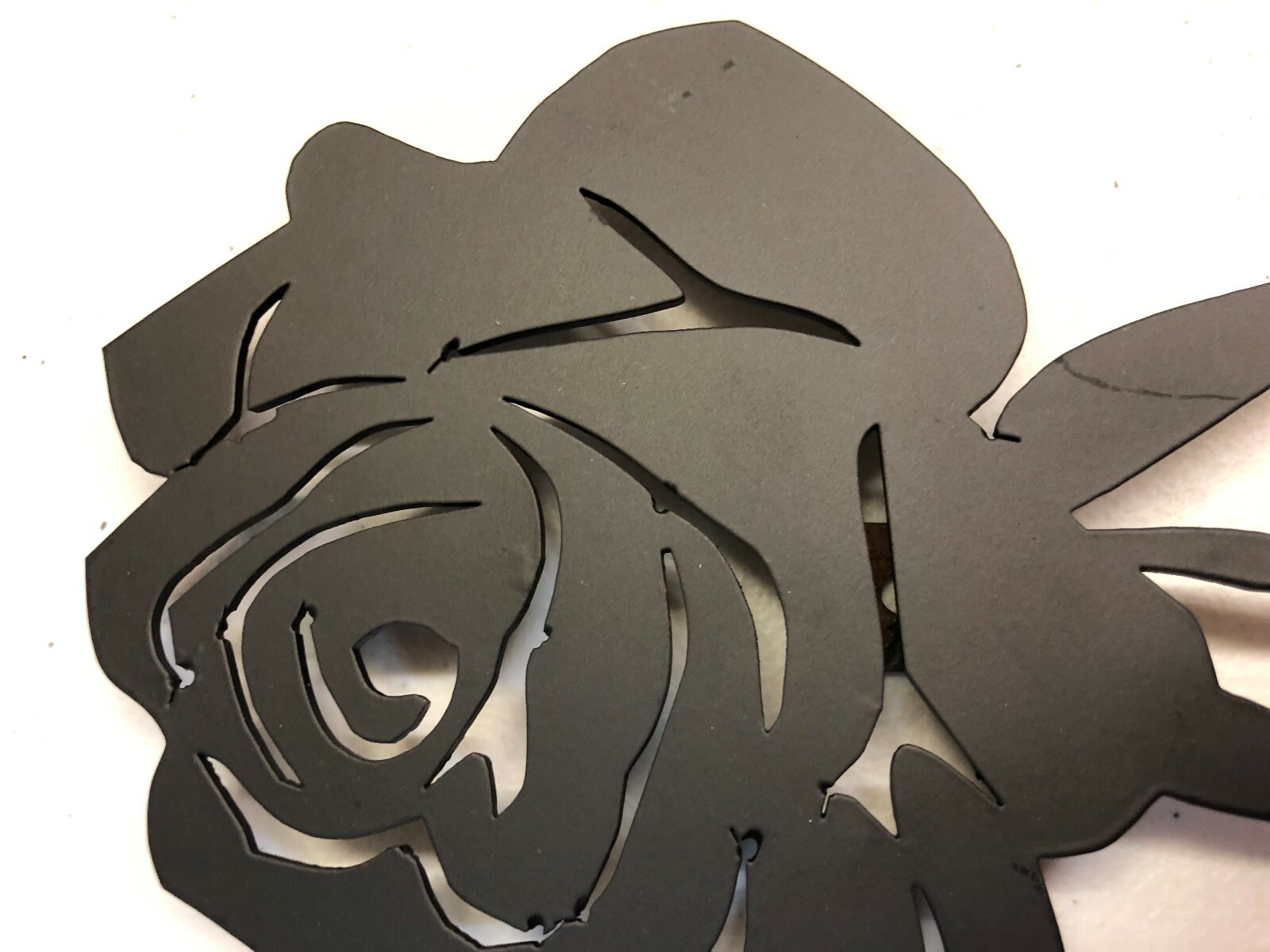 Rose Flower Wrought Iron Metal Wall Art Home Decor Patio Plaque Minor Defect