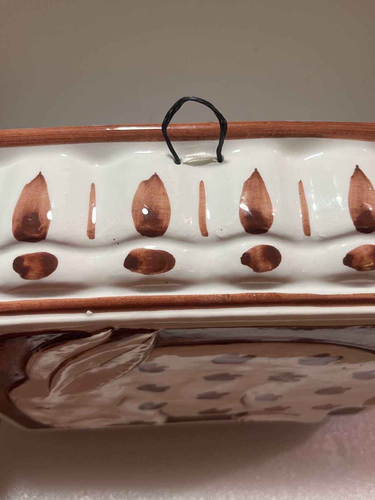 Italian Bunny Wall Platter Ceramic Brown/White EUC