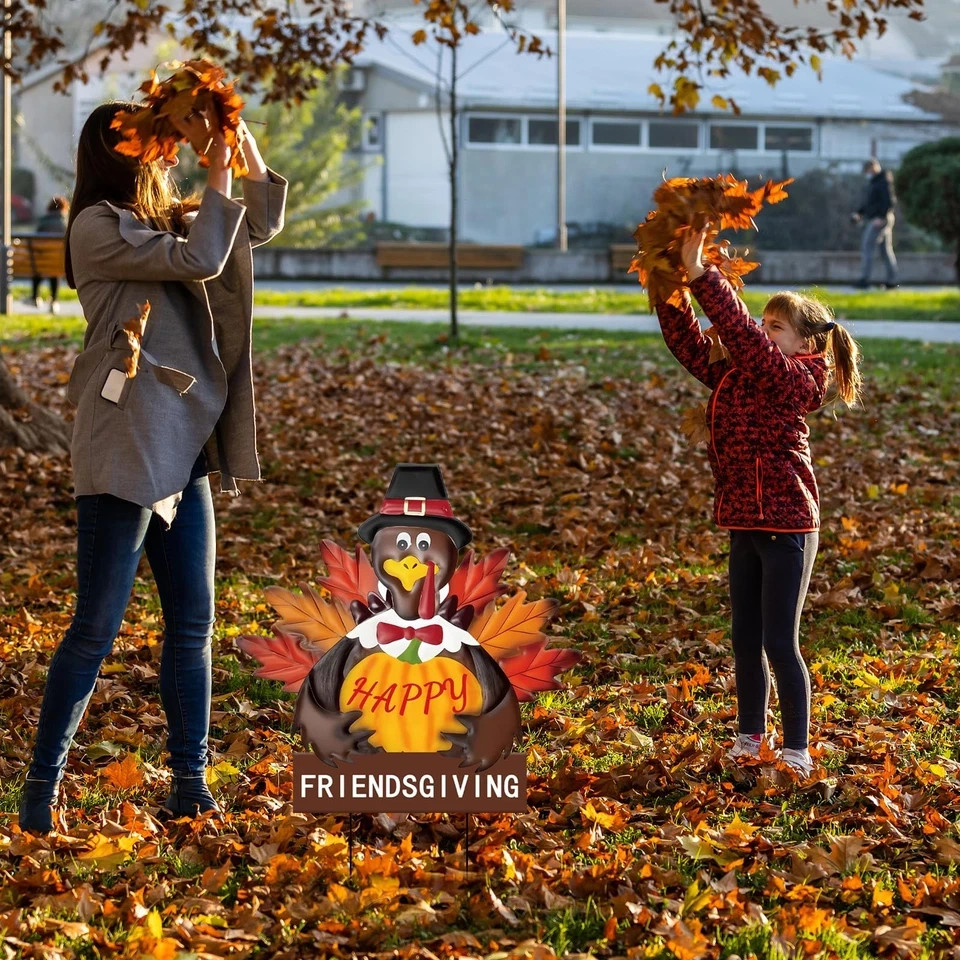 Friendsgiving Metal Turkey Yard Signs Rustic Thanksgiving Decorations with Stake