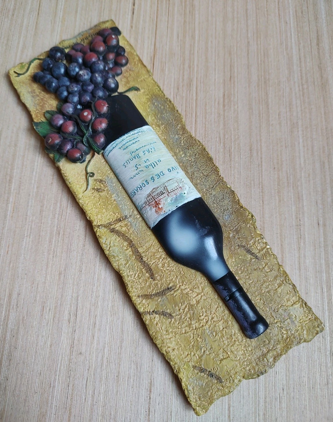 C Winterle Olson Wall Art Plaque 3D Vintage and Vine Decor Dining Bottle Tile