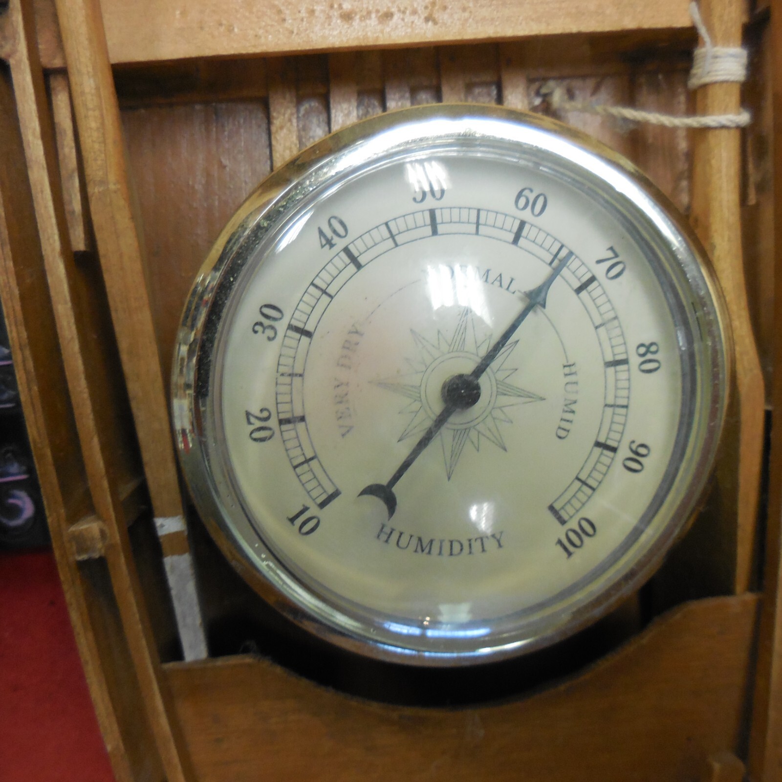 LODGE DECOR GREEN WOOD BOAT SPRINGFIELD WOODRIDGE NJ THERMOMETER HUMIDITY