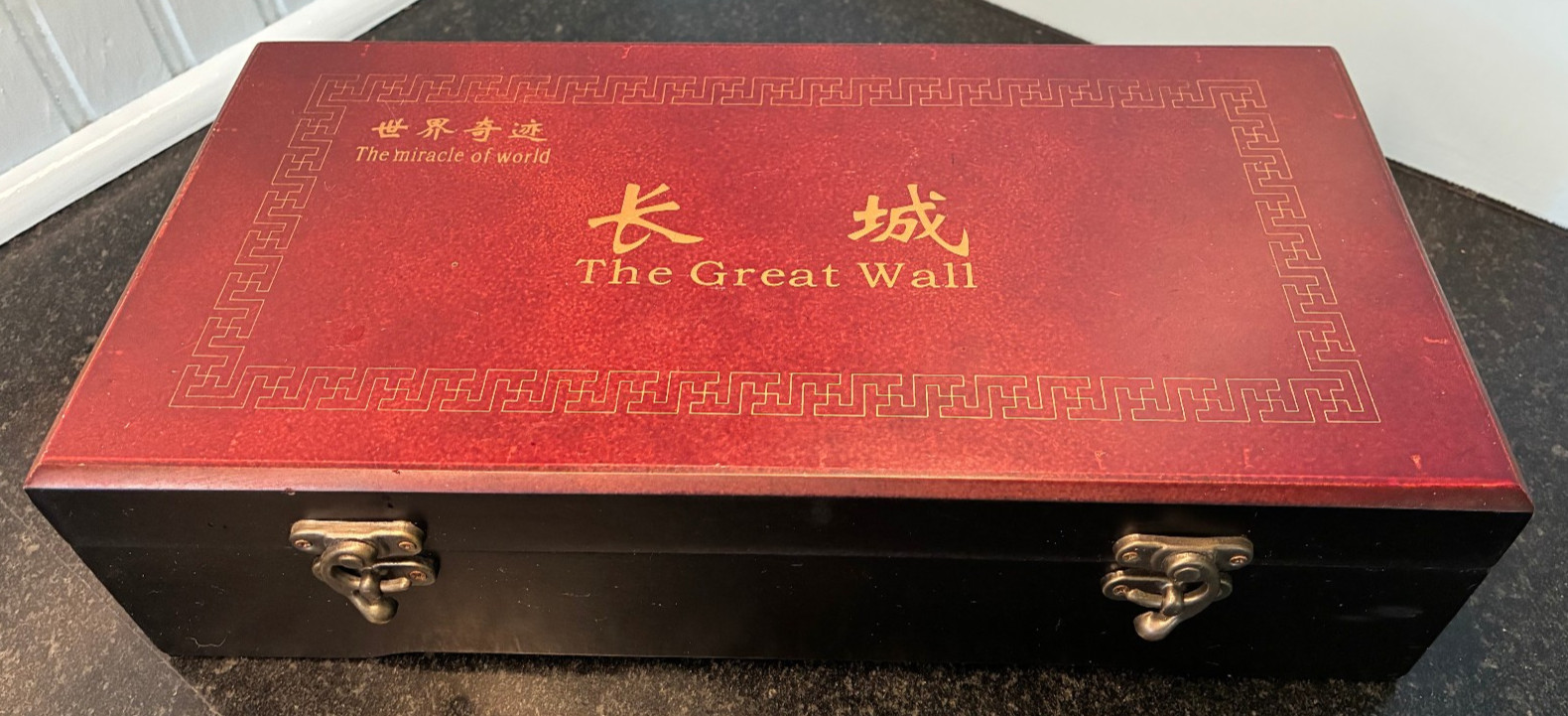 The Great Wall of China 3D Decorative Plaque with Stand and Box – Excellent