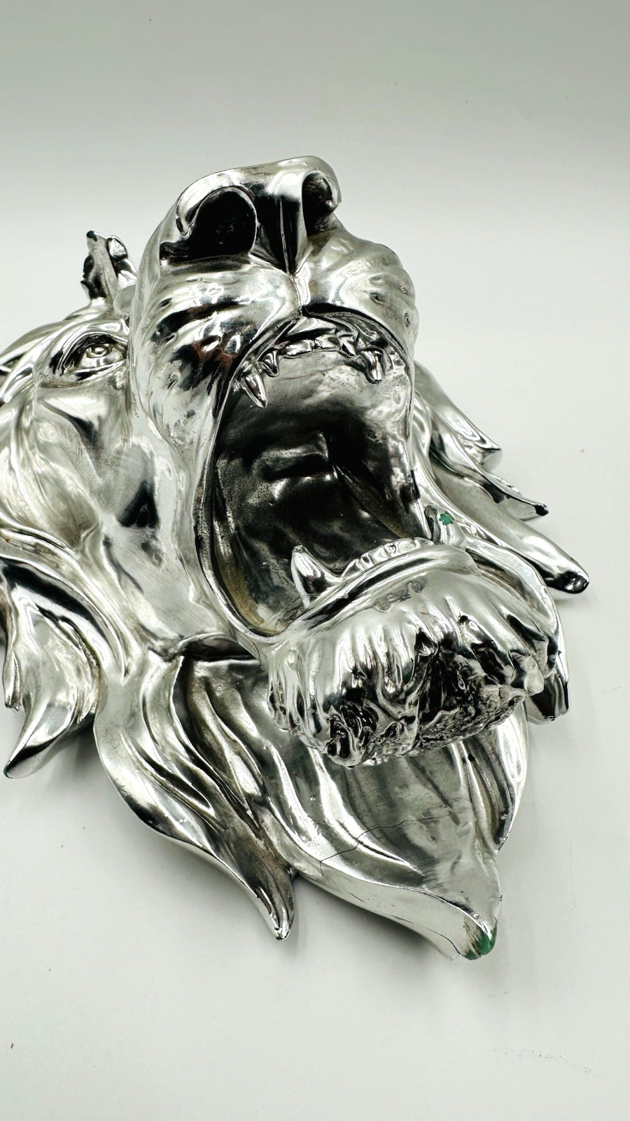 Wall Hanging Silver Faux Metal Chrome Resin Lion Head Plaque 10″