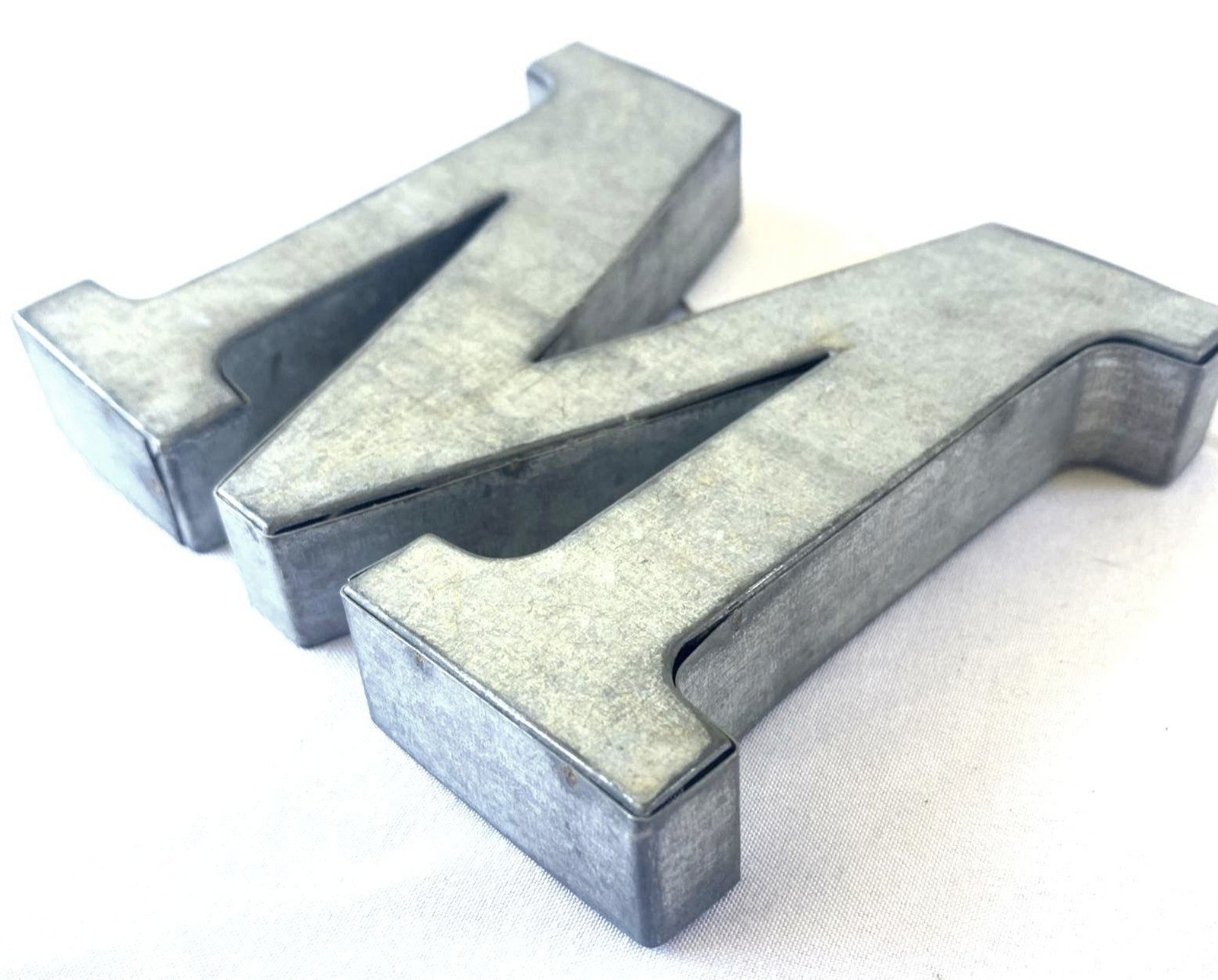Galvanized Metal Letter M 4″ Rustic Country Industrial Farmhouse 3D – NEW