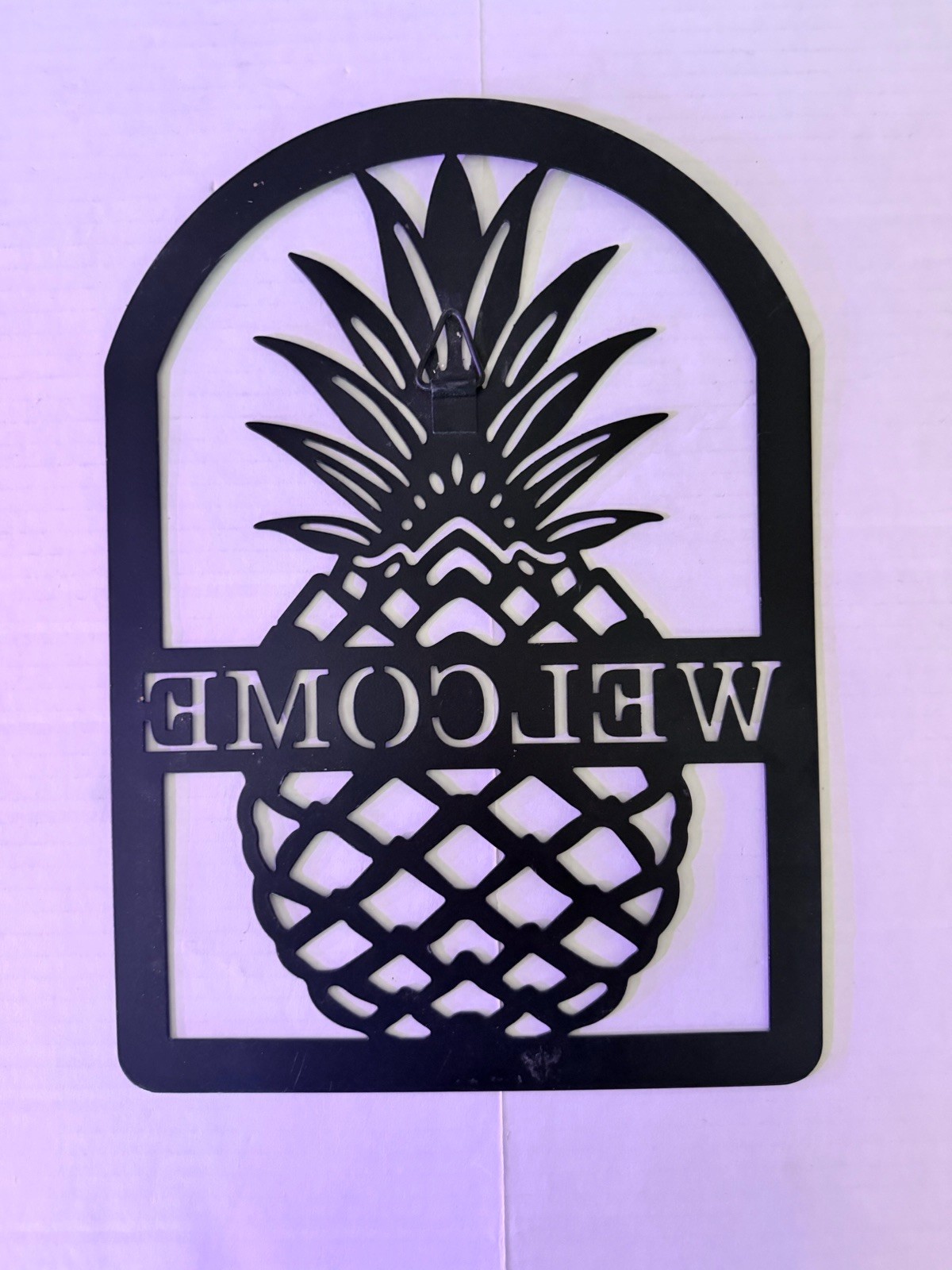14 IN Matte Black Finish Welcome Sign Hampton Bay Pineapple. Hook In Back, EUC.