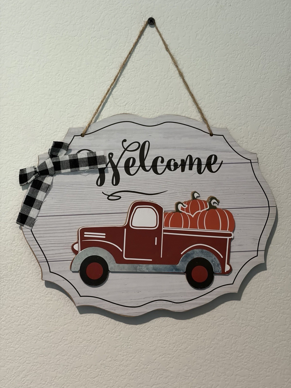 Medium Size 2D Welcome Sign Wreath Accessory Centerpiece