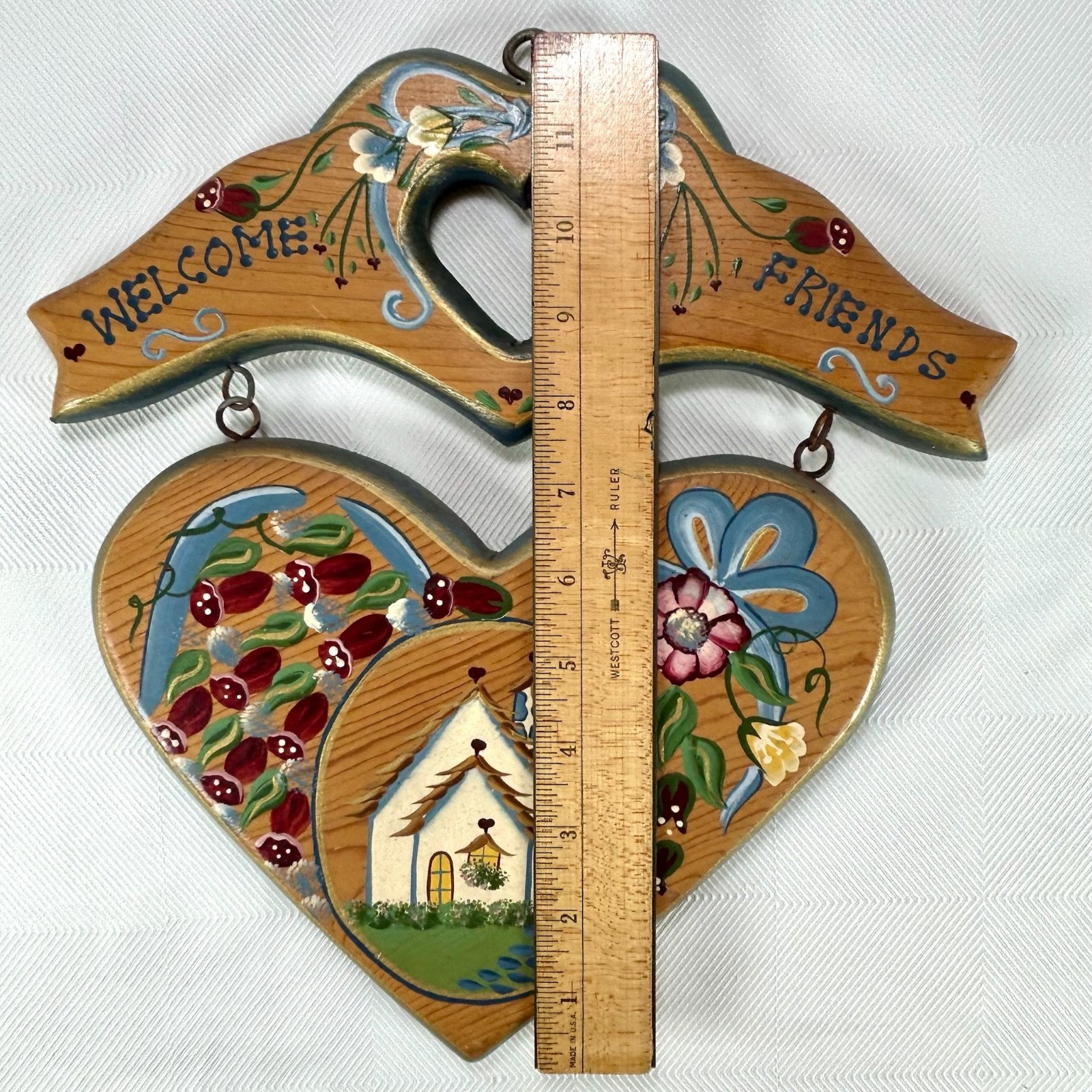 VTG Welcome Friends Heart Wooden Wall Decor Hand Painted CottageCore, Country