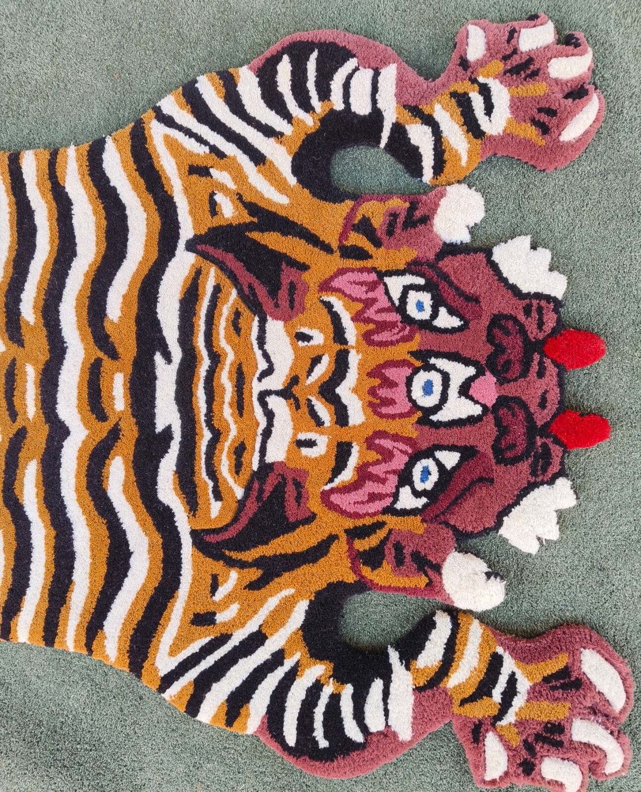 Tibetan Tiger Rugs 2×3 Feet Handmade 100% Woolen Hand Tufted For Home Decoration