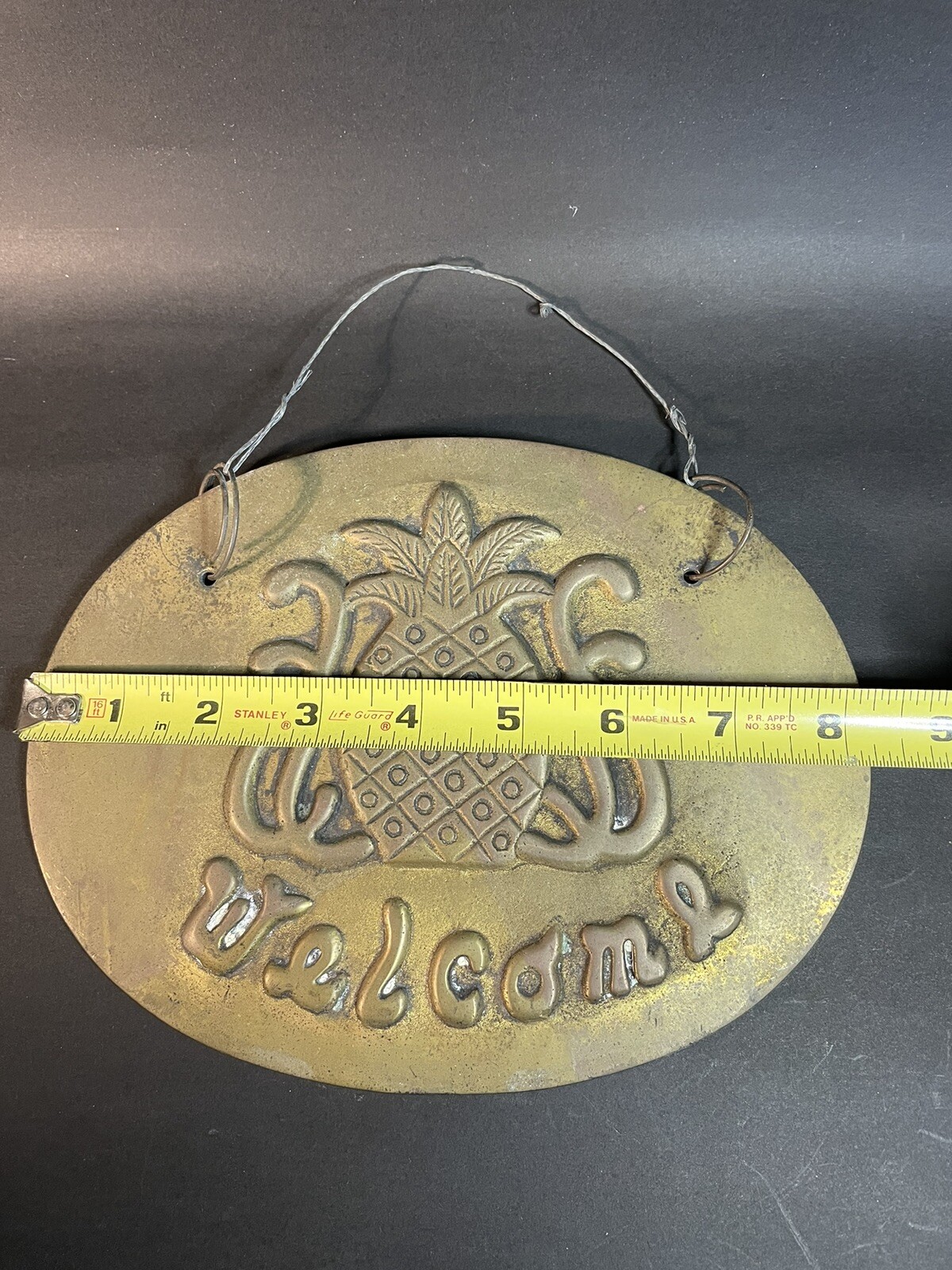 Vtg Brass Oval Welcome Plaque Sign Wall Hanging Door Hanger 6.25”x 8.25”