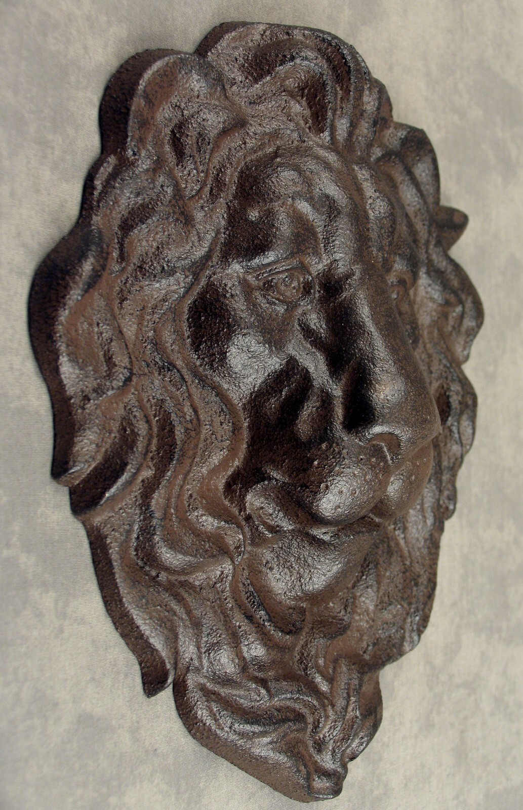 MAJESTIC LION HEAD Cast Iron WALL SCULPTURE Antiqued Brown