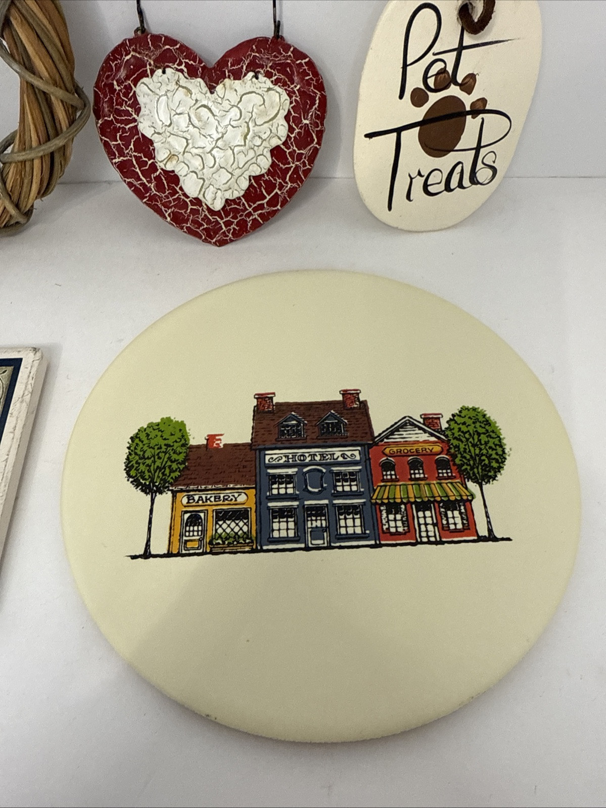 Home Decor Lot Trivet Coaster Wreath Metal Heart Hanger Pet Treats Hanger