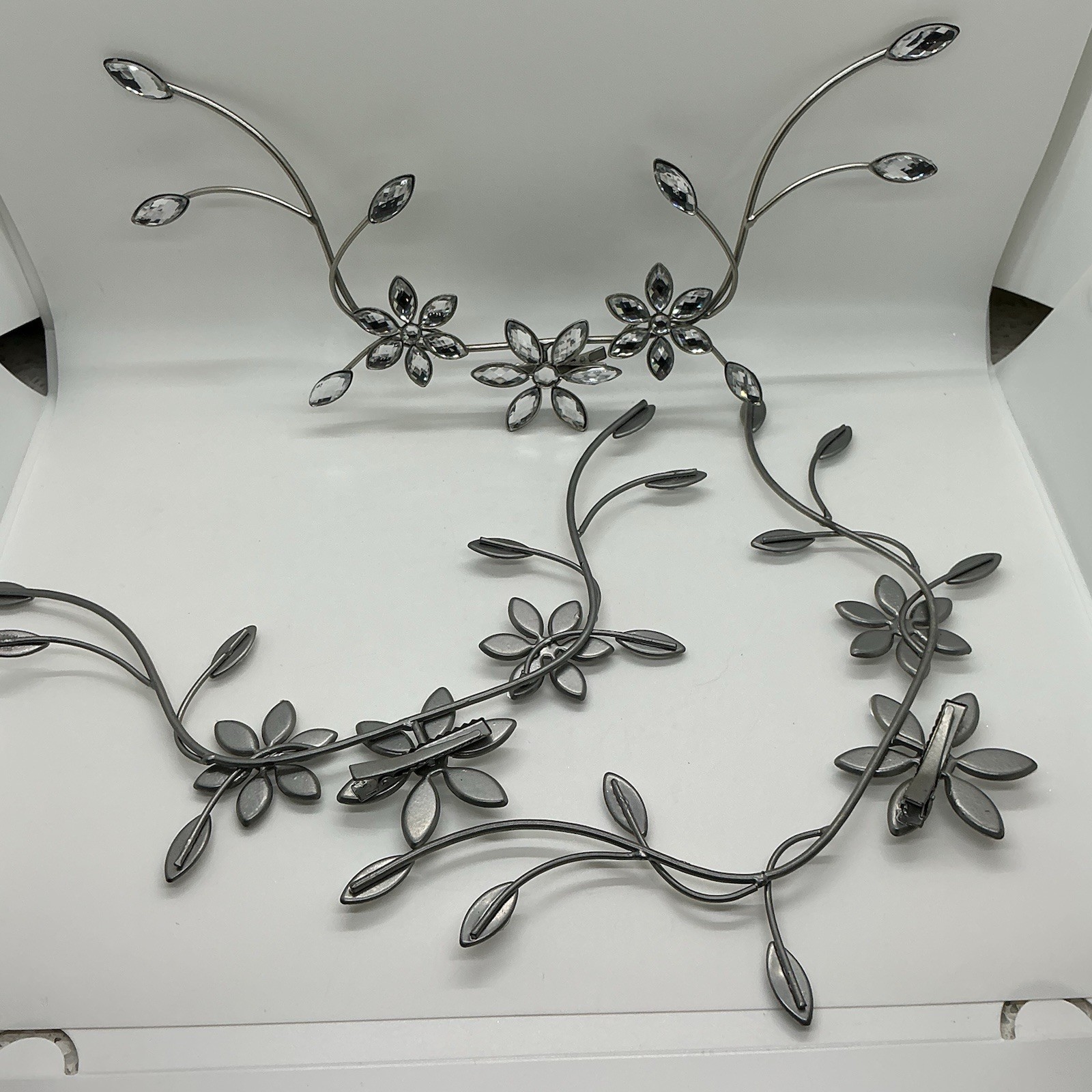 Set Of Metal Floral Wall Decor W/ Silver Gray Finish W/ Crystal Accents Lot Of 3
