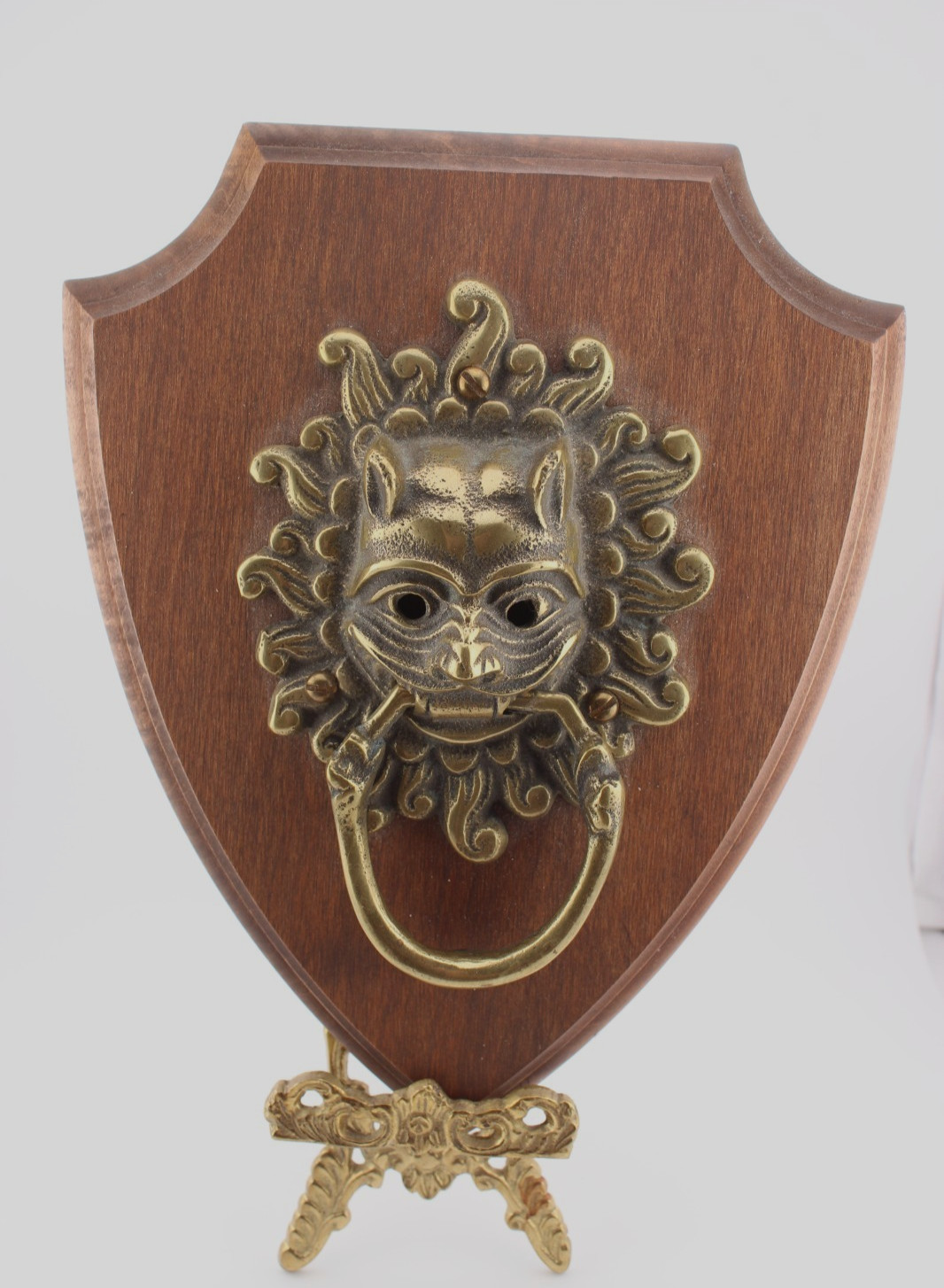 Vintage brass gothic style lion door knocker on wood plaque wall decor 10″x8″