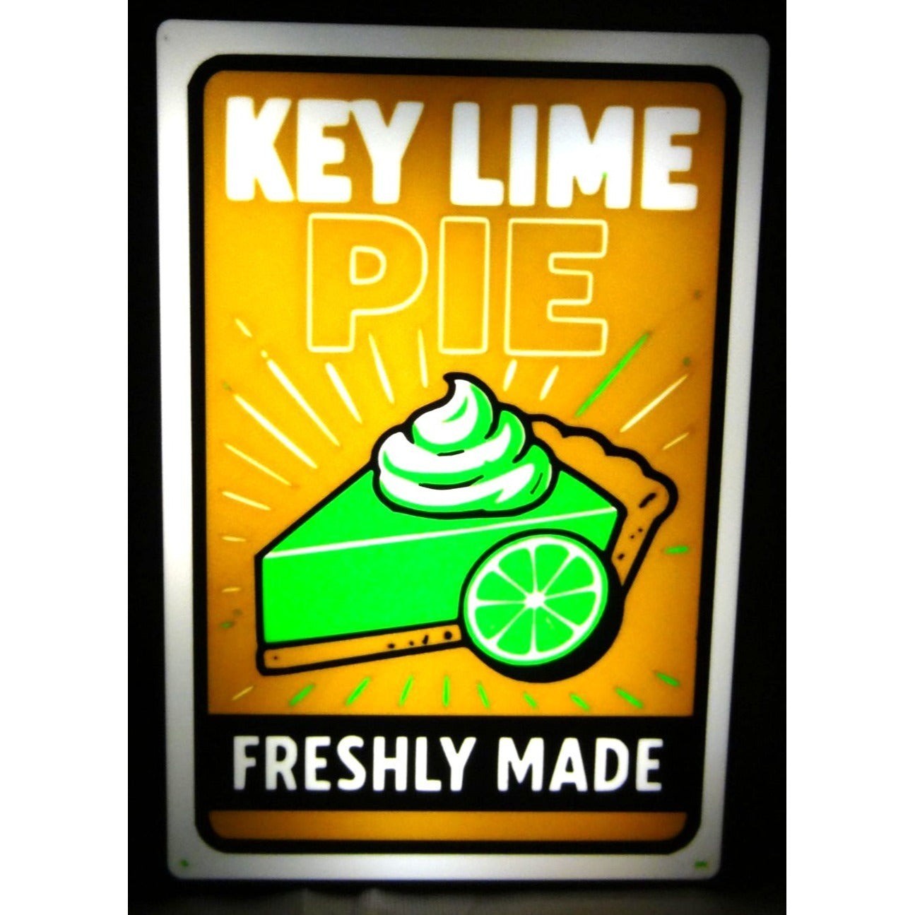 “Key Lime Pie Freshly Made” LED Light-Up Sign (10″x7″) – Retro Dessert Lightbox