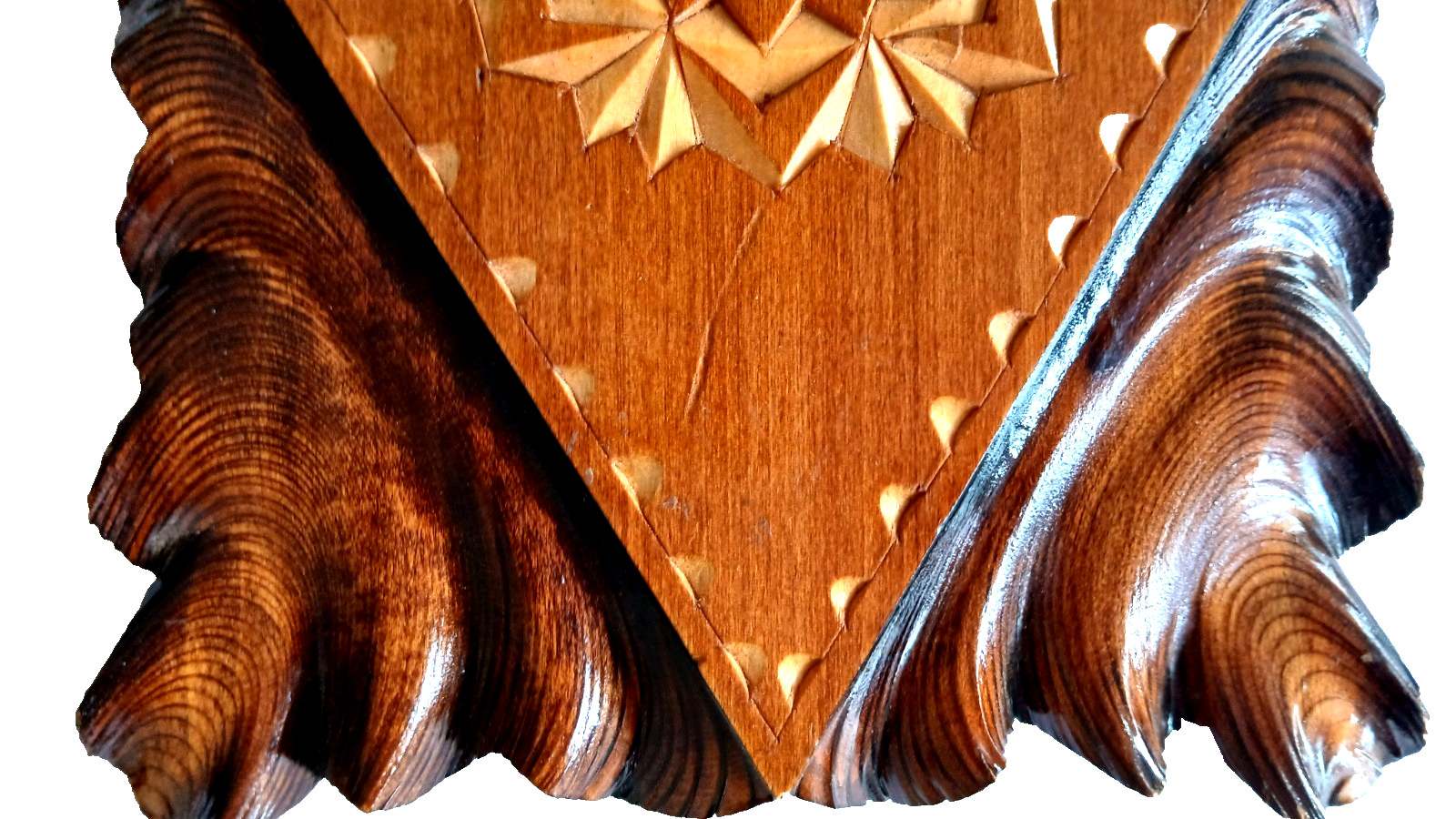 Chip Carved Solid Wood Stained Wall Plaque Folk Art Geometric Inlay Pattern 12″