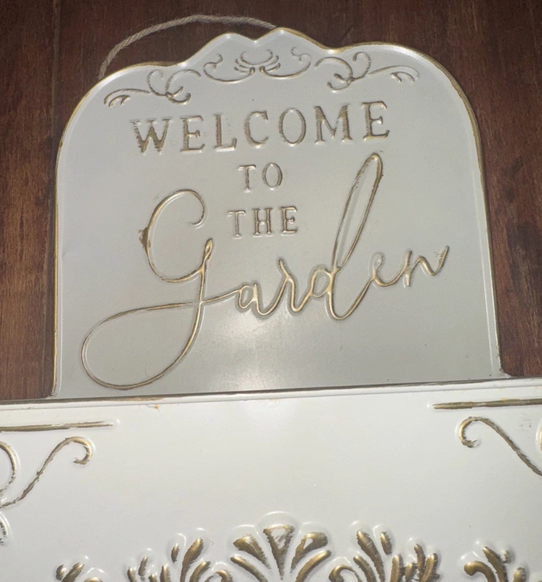 Vintage Garden Wall Flowerpot Farmhouse Style Pot Flower Plantar Metal Embossed