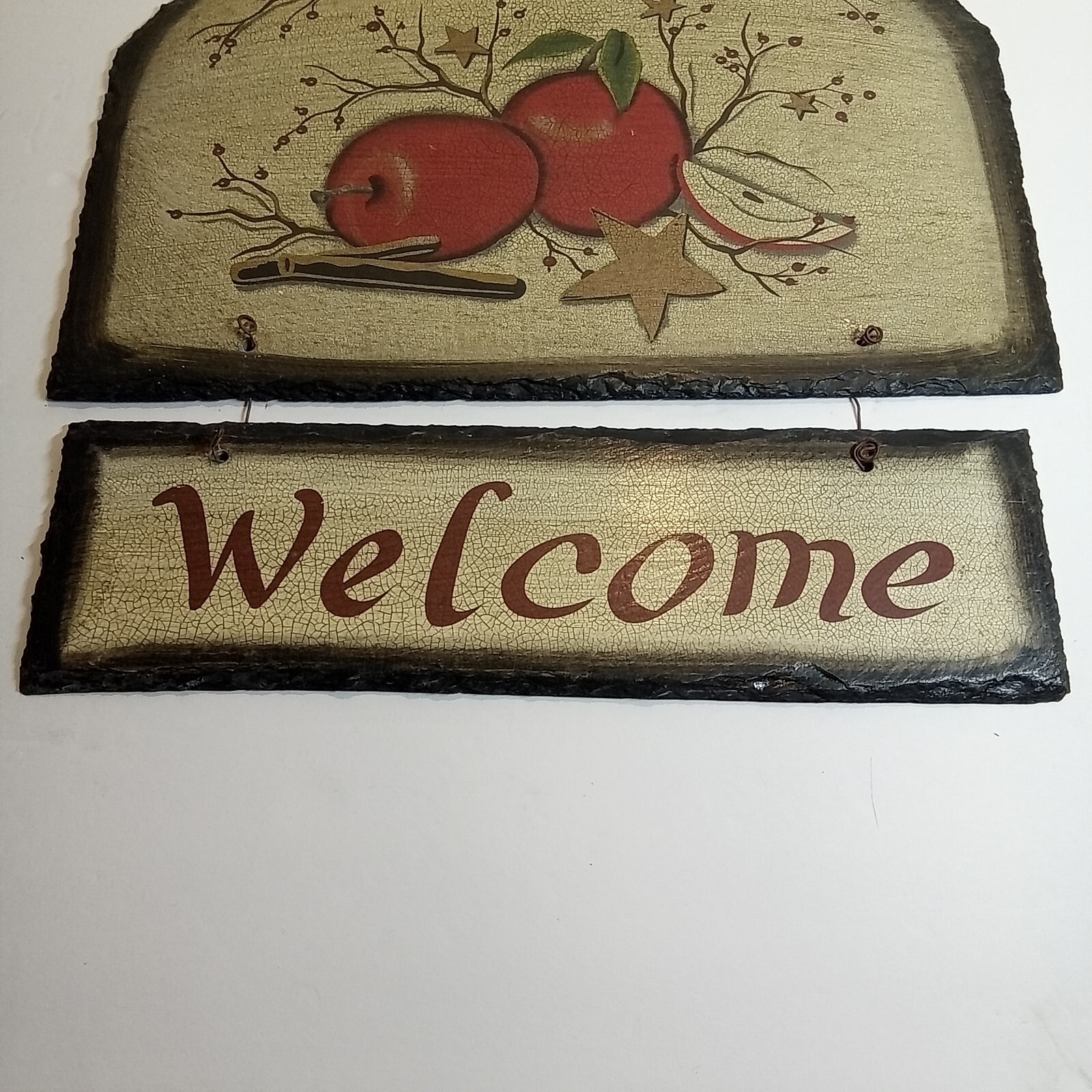 Apple Berry Slate Welcome Plaque BaublesnBling Rustic Star Leather Hanger 3 LB