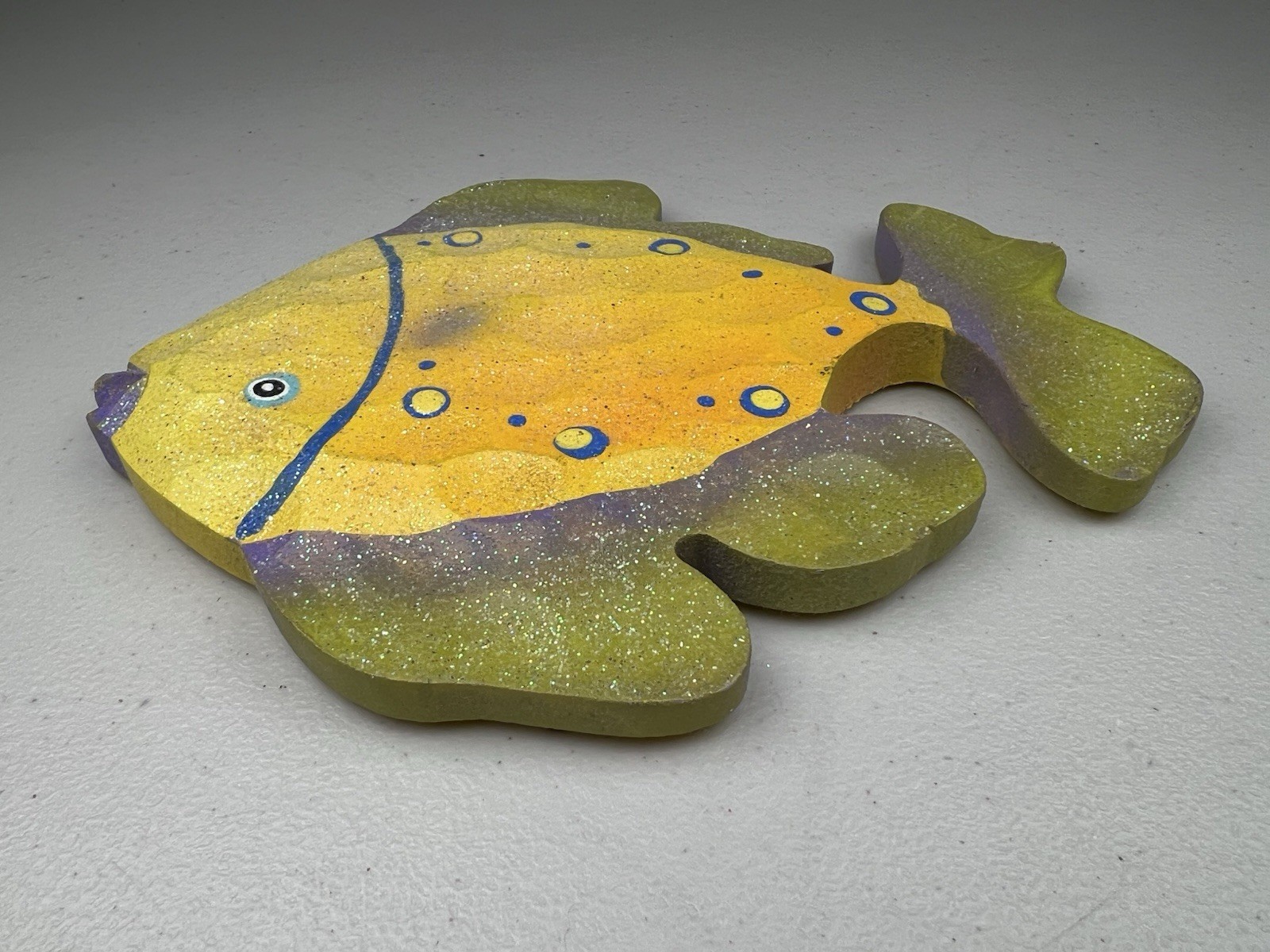 4 Beachcombers Glitter Fish Wall Plaques Nautical Wood Look Resin Coastal Decor