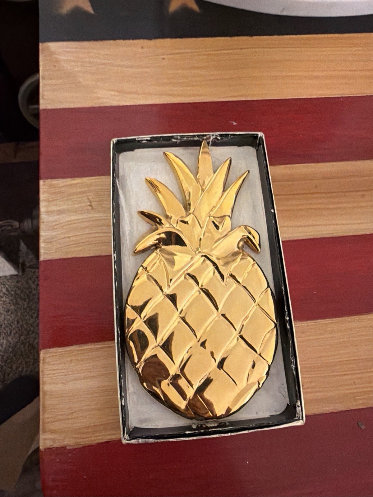 Polished Brass 6″ Pineapple Wall Hanging Plaque.