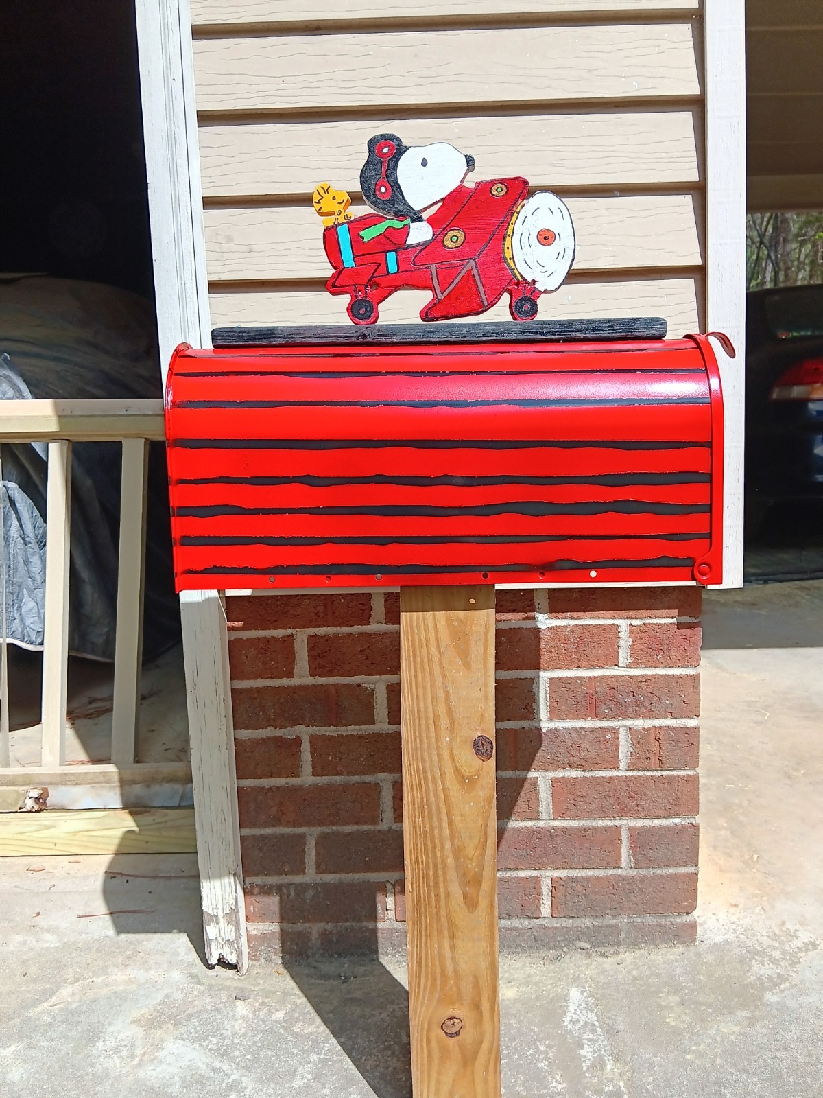 HANDMADE SNOOPY MAILBOX TOPPER WITH RED AND BLACK STRIPPED CUSTOM MAILBOX