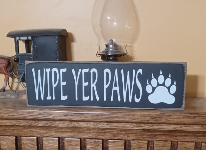 Wipe yer Paws Bear paw sign. Rustic wilderness Northwoods 12 x 3.5in