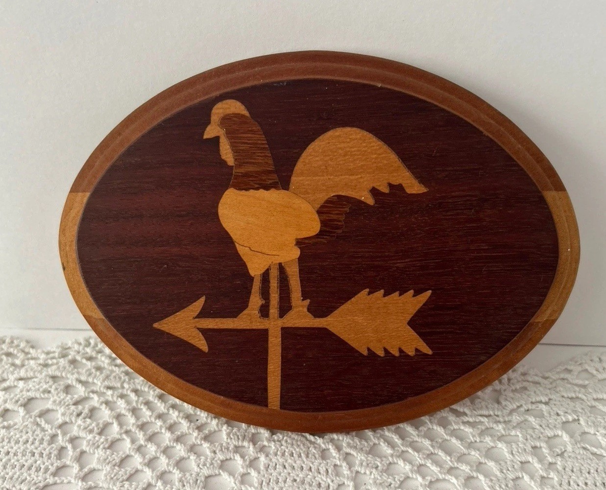 Vtg Carved Rooster Inlay. Plaque Wall Hanging Oval 9 in. X 6.5 in. S.