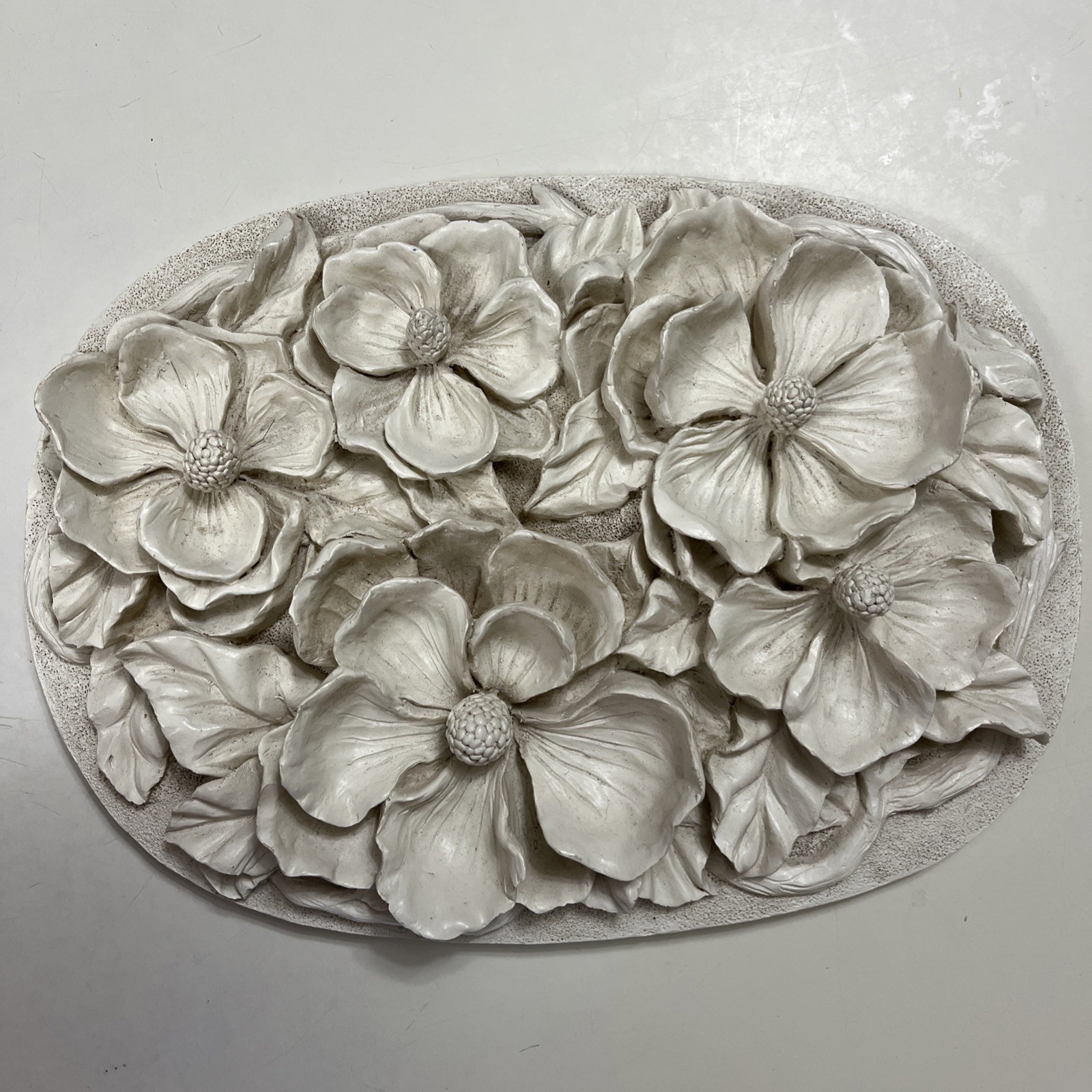 3D Resin Magnolia Floral Wall Plaque Oval Matte White Bas-Relief Decor ~9” X 12”