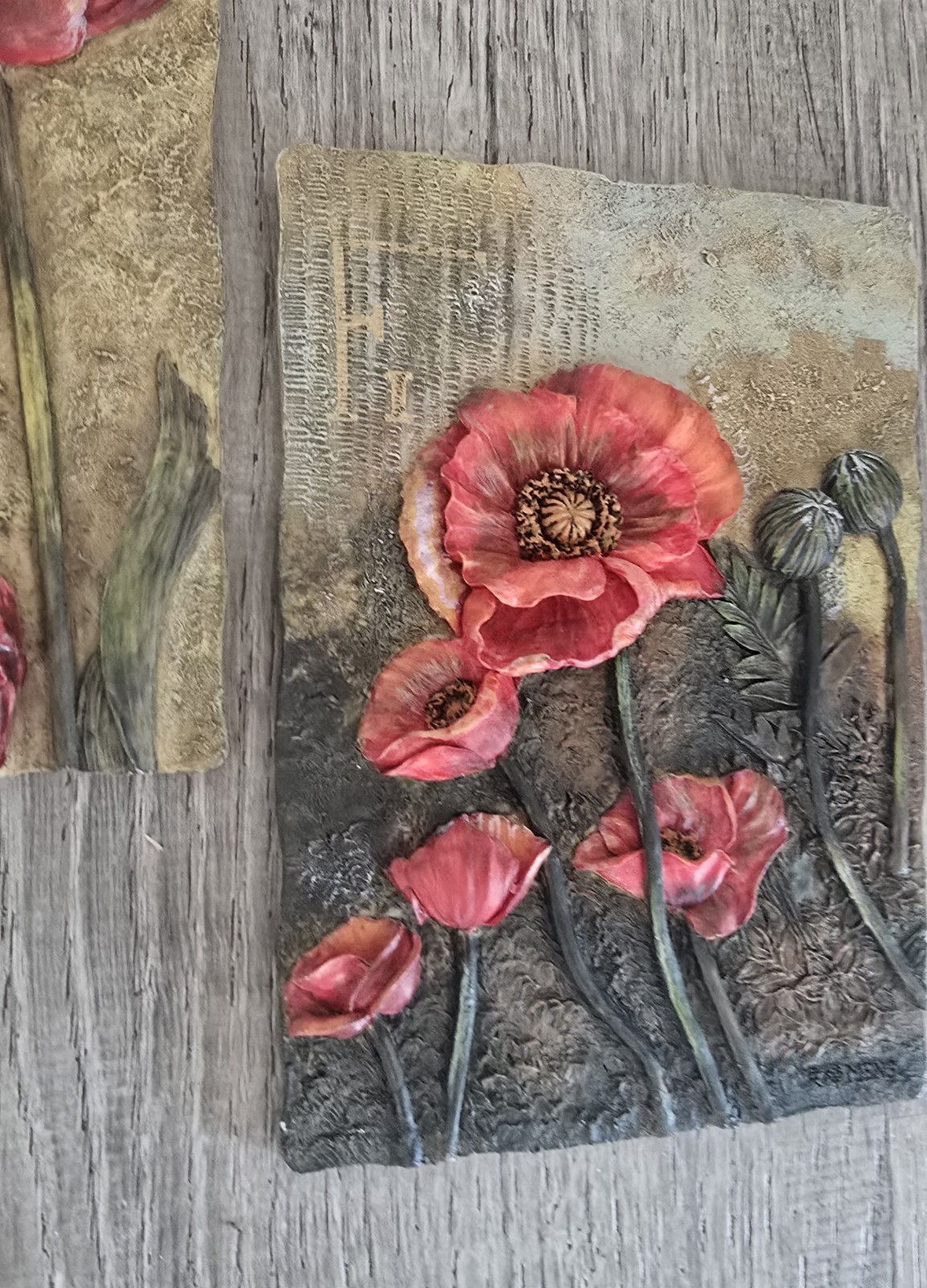 Pair of Textured 3D Red Poppy / Tulip Floral Wall Art Plaques 3D Meng