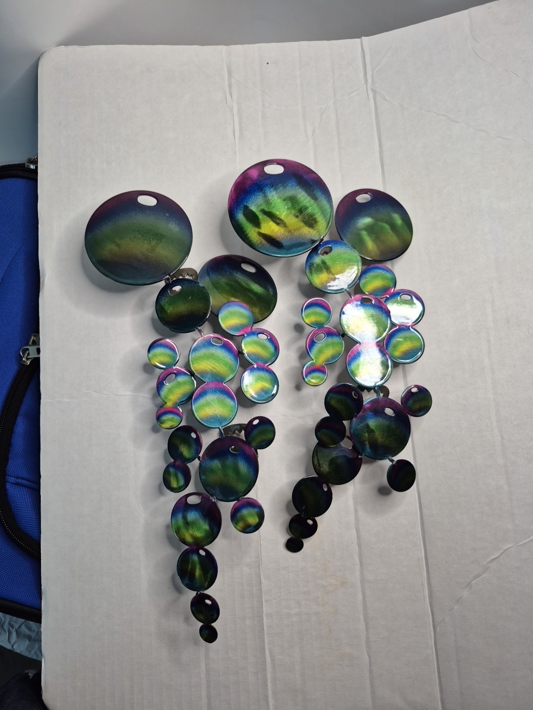 Retro Metal Wall Grapes/ Circles Cluster Bubbles Wall Decor Rainbow Colors Style