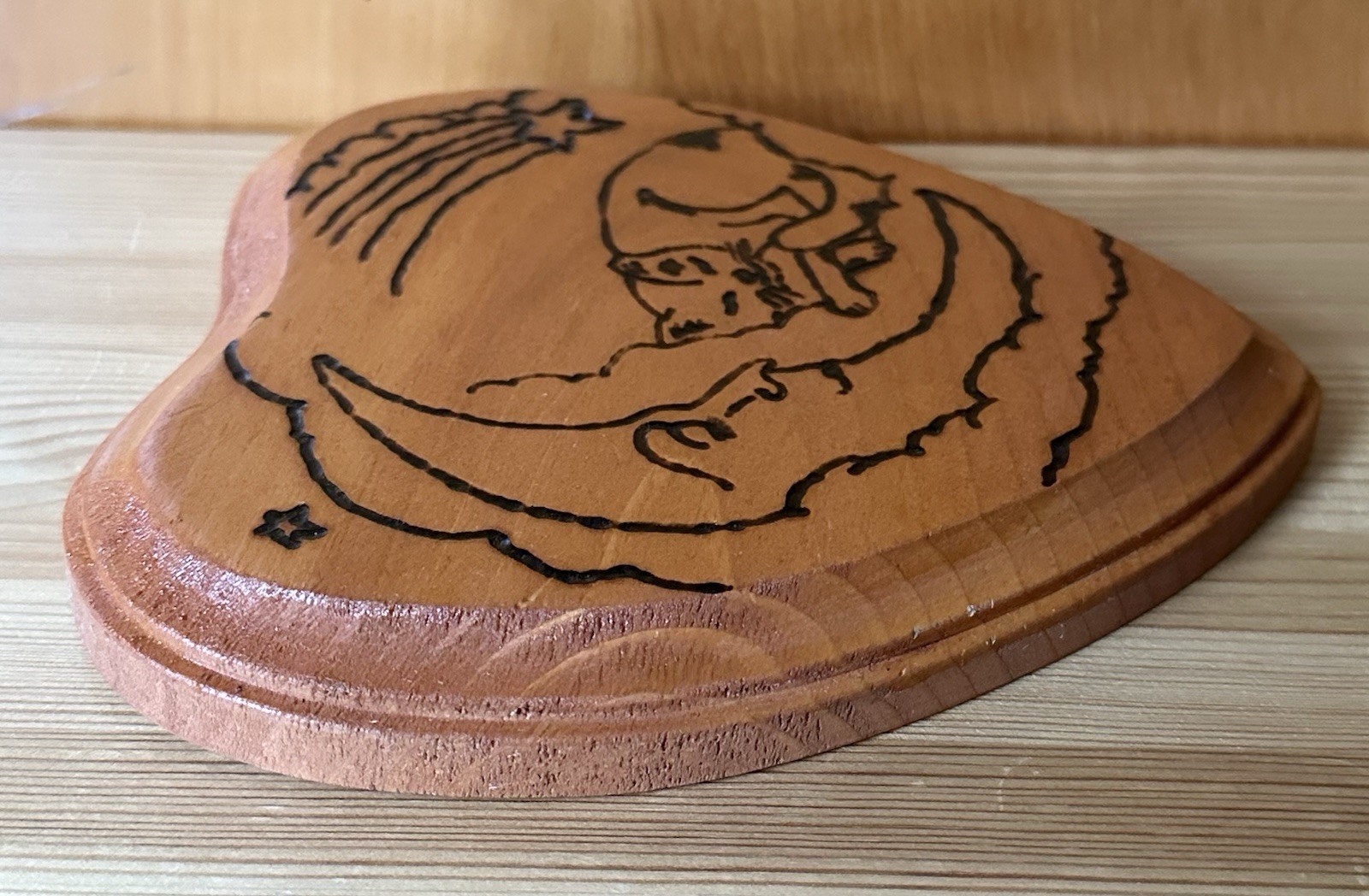 Vtg Barkie’s Custom Crafts Wooden Heart Celestial Sleeping Cat Moon Wall Plaque