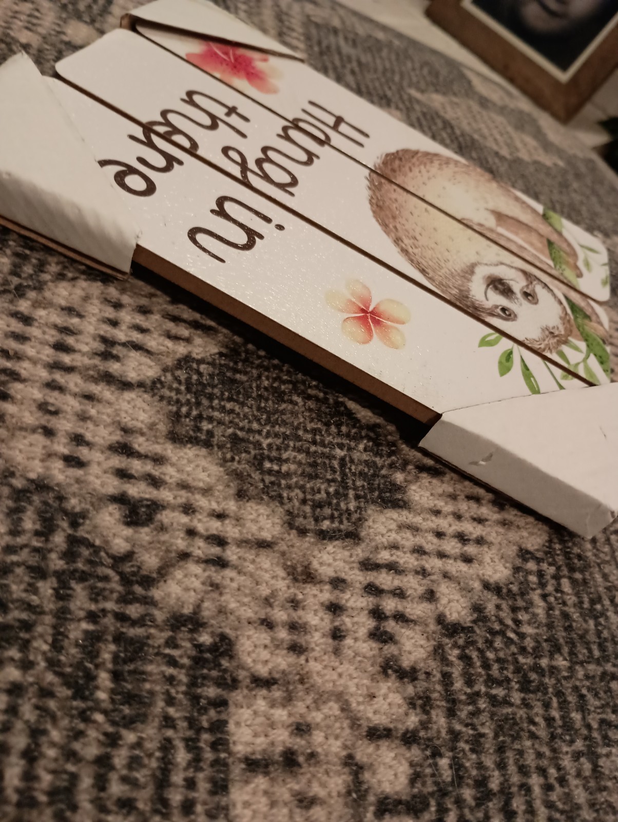 SLOTH Hang In There Shiplap Plaque Wooden Sign Wall Hanging Art Gift 6.4″ x 8.5″