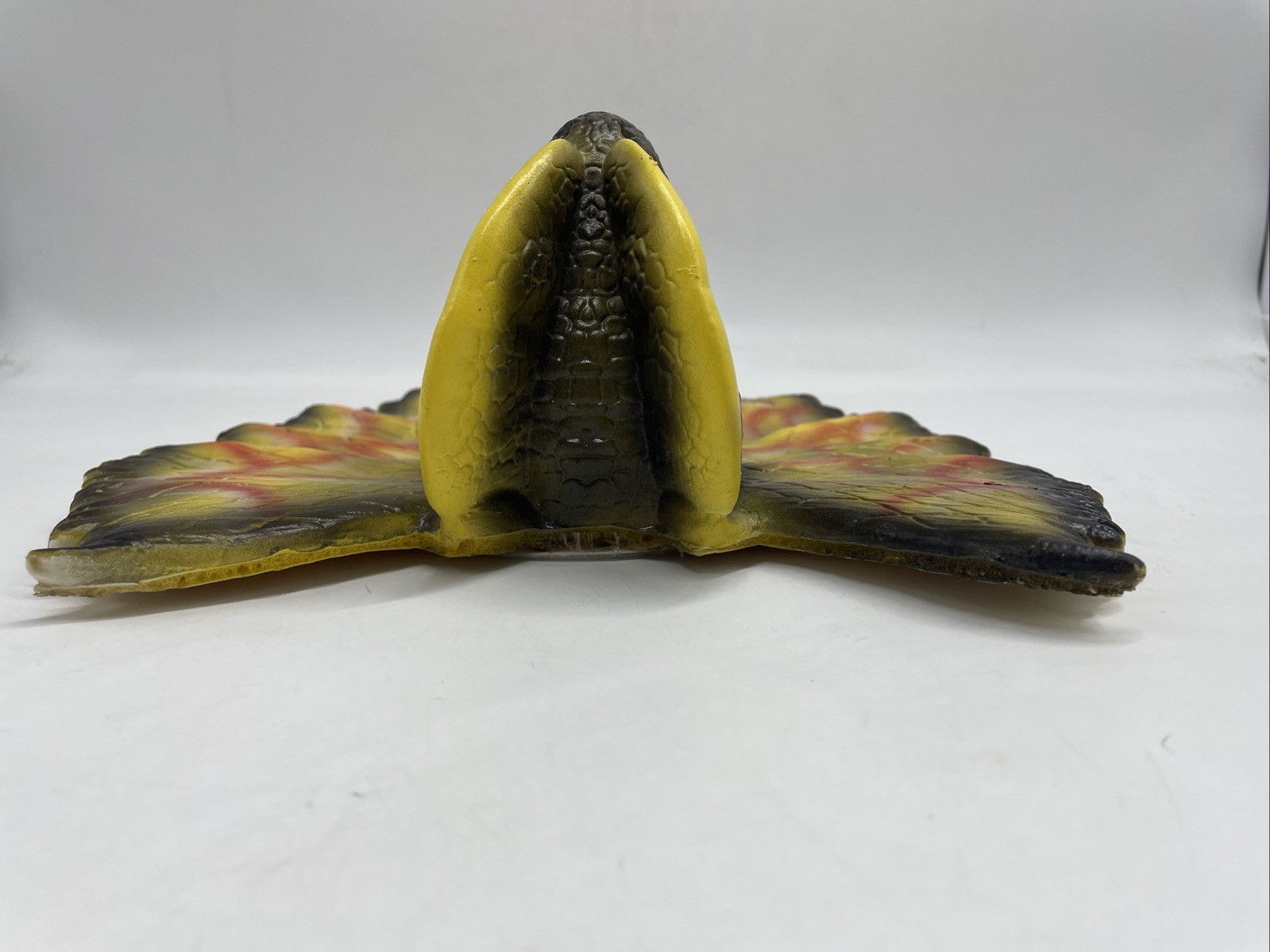 Dilophosaurus Dinosaur Head Wall Mounted Sculpture Hanging Decoration