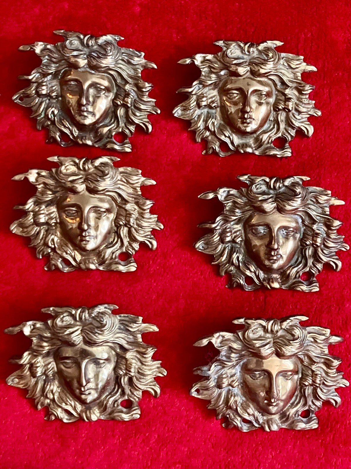 1 (one) Vintage VERSACE MEDUSA HOME DECOR WALL PLAQUE 3D SOLID BRASS GOLD AG