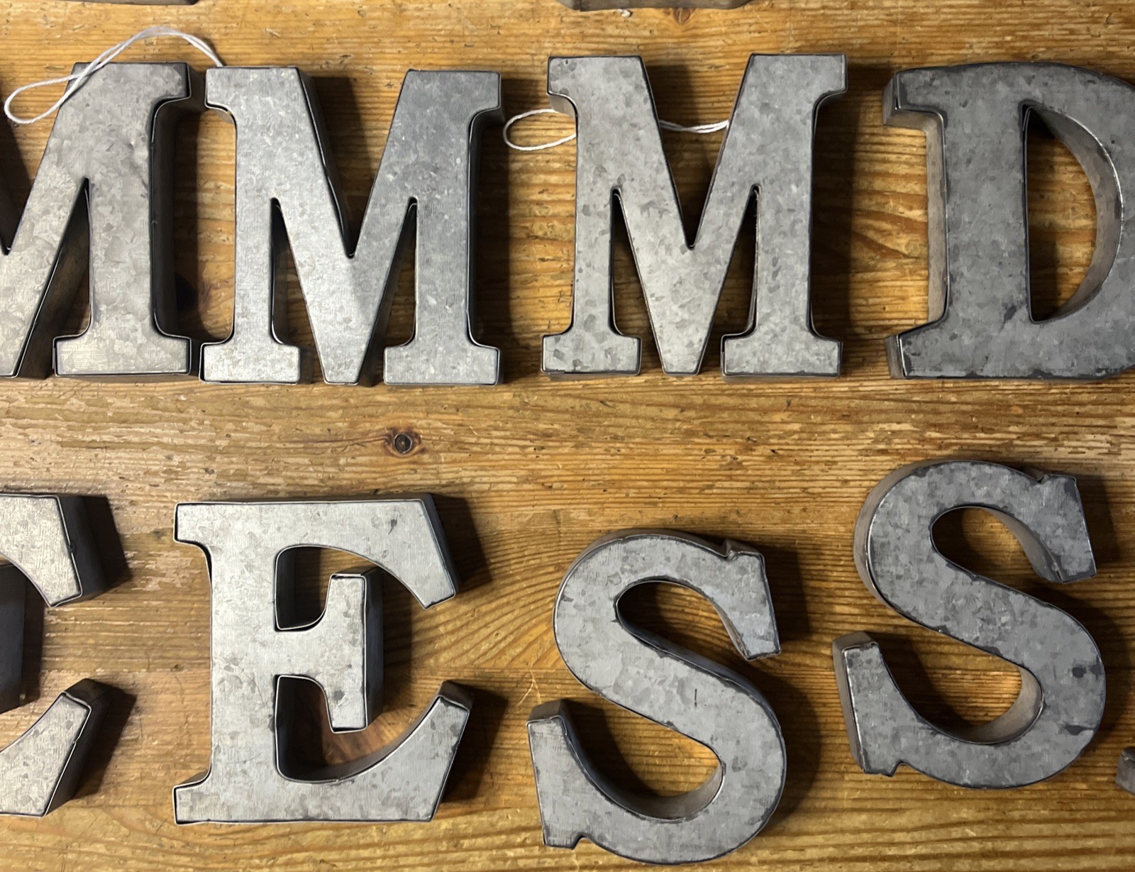Metal Letter Lot 18 Free-Standing Table Wall Decorations Home Decor Industrial