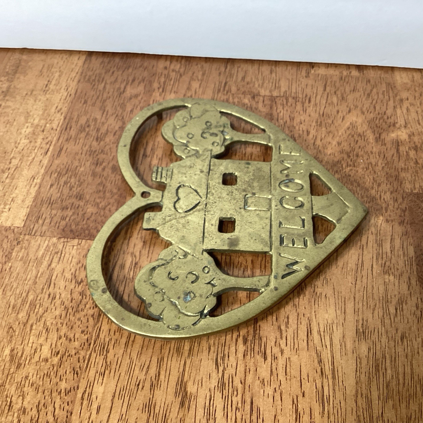 Vintage 6.5″ Brass Welcome Sign House & Heart Patina Cottage Trivet Farmhouse
