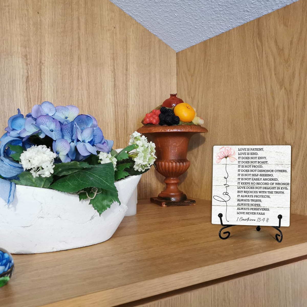 5’’ Love Is Patient Love Is Kind Wooden Plaque With 1 Metal Support – Christian