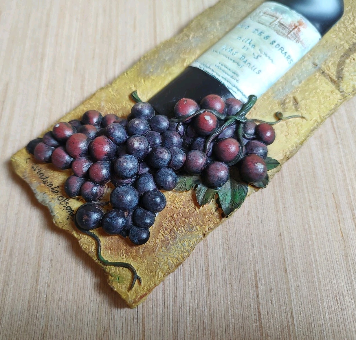 C Winterle Olson Wall Art Plaque 3D Vintage and Vine Decor Dining Bottle Tile
