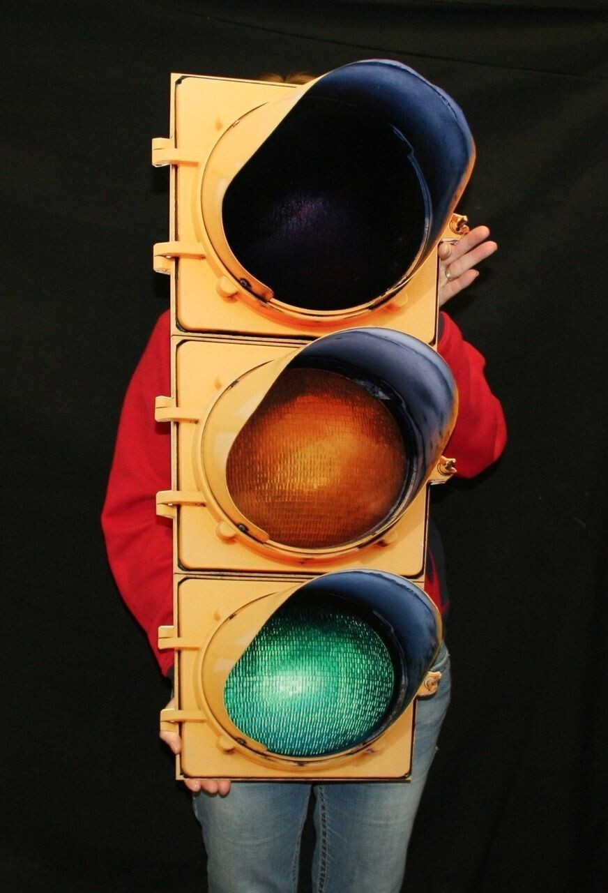 Stop Light Vertical Metal Wall Sign