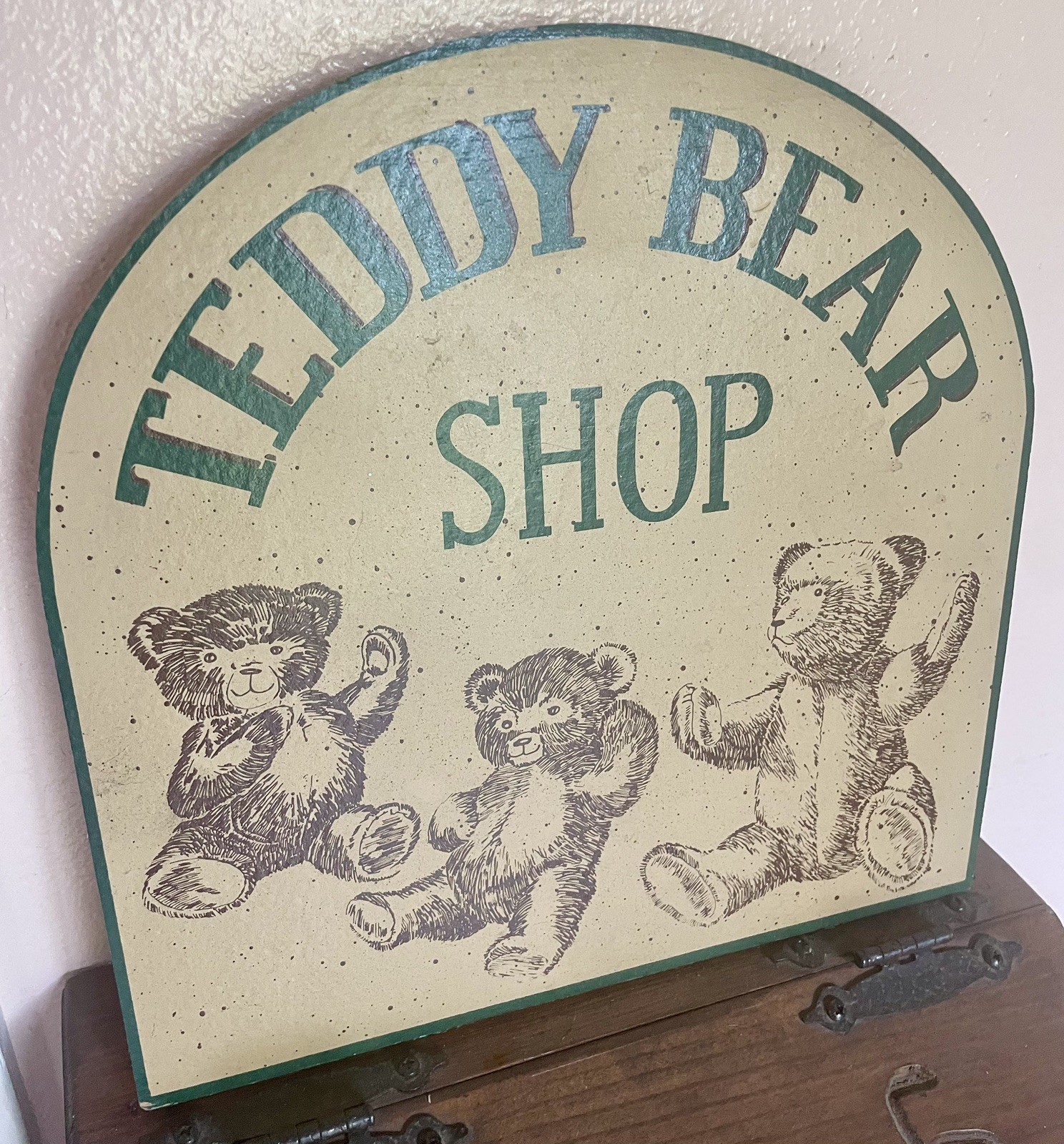 Vintage Brown Teddy Bear Shop Wall Plaque Wooden Hanging Sign 11×11